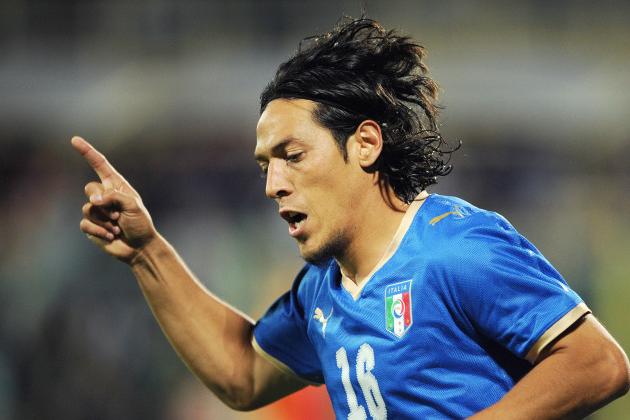 Italy\\'s midfielder Mauro German Camoranesi celebrates after scoring during an Italy vs Belgium friendly football match at Artemio Franchi stadium in Florence on May 30, 2008, ahead of the EURO 2008 European Football Championships in Austria and Switzerland. AFP PHOTO / ALBERTO PIZZOLI (Photo credit should read ALBERTO PIZZOLI/AFP/Getty Images)