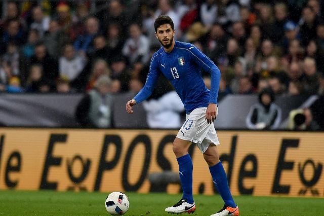 MUNICH, GERMANY - MARCH 29: Andrea Ranocchia of Italy in action during the international friendly match between Germany and Italy at Allianz Arena on March 29, 2016 in Munich, Germany. (Photo by Claudio Villa/Getty Images)
