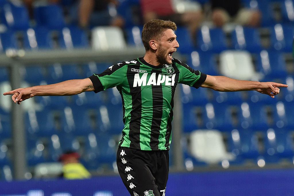 REGGIO NELL\\'EMILIA, ITALY - AUGUST 18:  Domenico Berardi of US Sassuolo during the UEFA Europa League play-off match between US Sassuolo and Fk Crvena Zvezda at Mapei Stadium - Citta\\' del Tricolore on August 18, 2016 in Reggio nell\\'Emilia, Italy.  (Photo by Giuseppe Bellini/Getty Images)