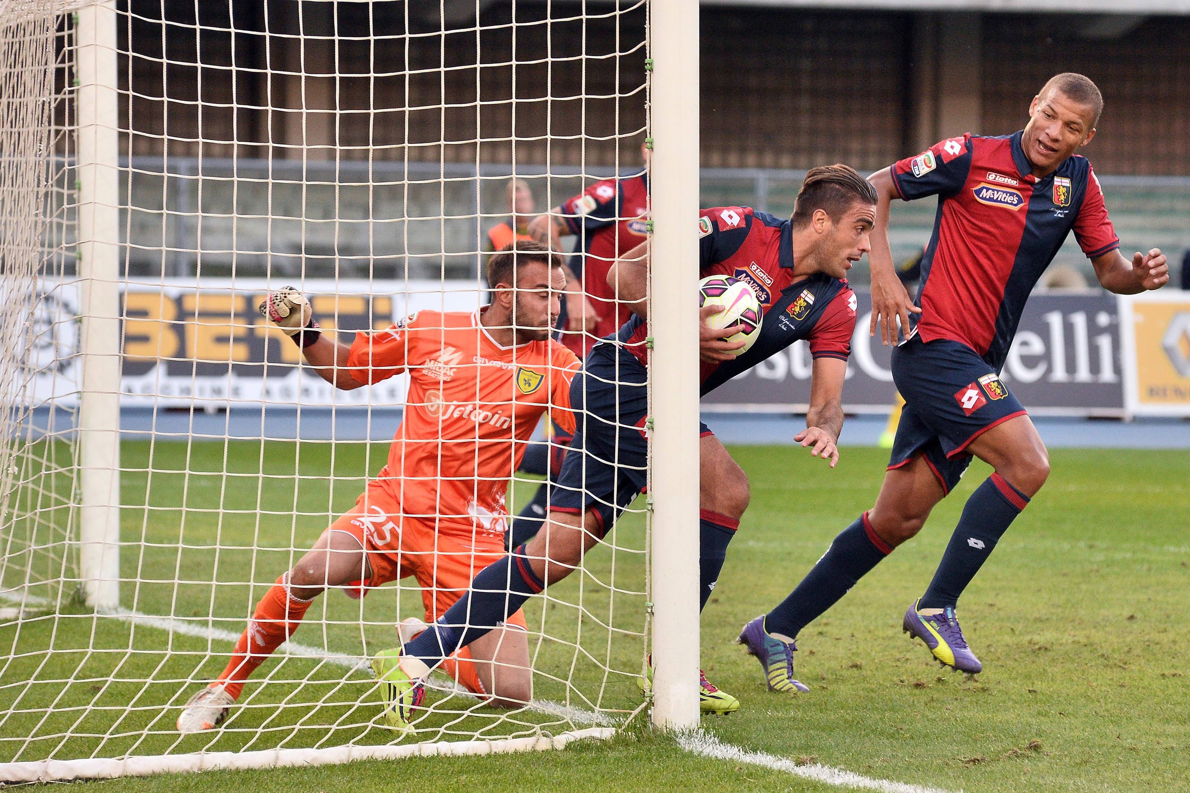 VERONA, ITALY - OCTOBER 26: Alessandro Matri # 32 of Genoa CFC celebrates after scoring a goal during the Serie A match between AC Chievo Verona and Genoa CFC at Stadio Marc\\'Antonio Bentegodi on October 26, 2014 in Verona, Italy. (Photo by Mario Carlini / Iguana Press/Getty Images)