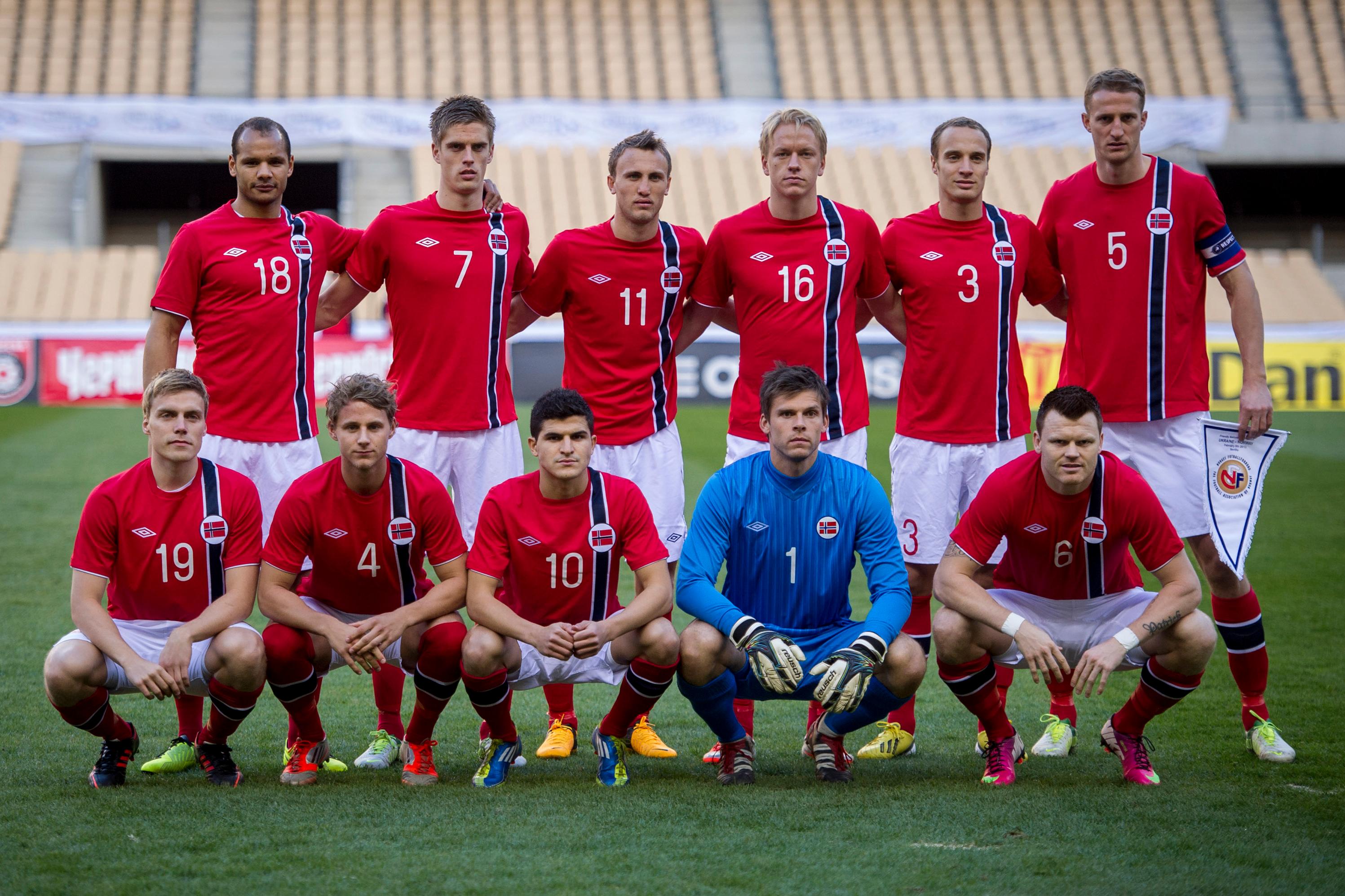 SEVILLA, SPAIN - FEBRUARY 06: Norway lineup prior to start the international friendly football match between Norway and Ukraine at Estadio Olimpico de Sevilla on February 6, 2013 in Seville, Spain. (Photo by Gonzalo Arroyo Moreno/Getty Images)