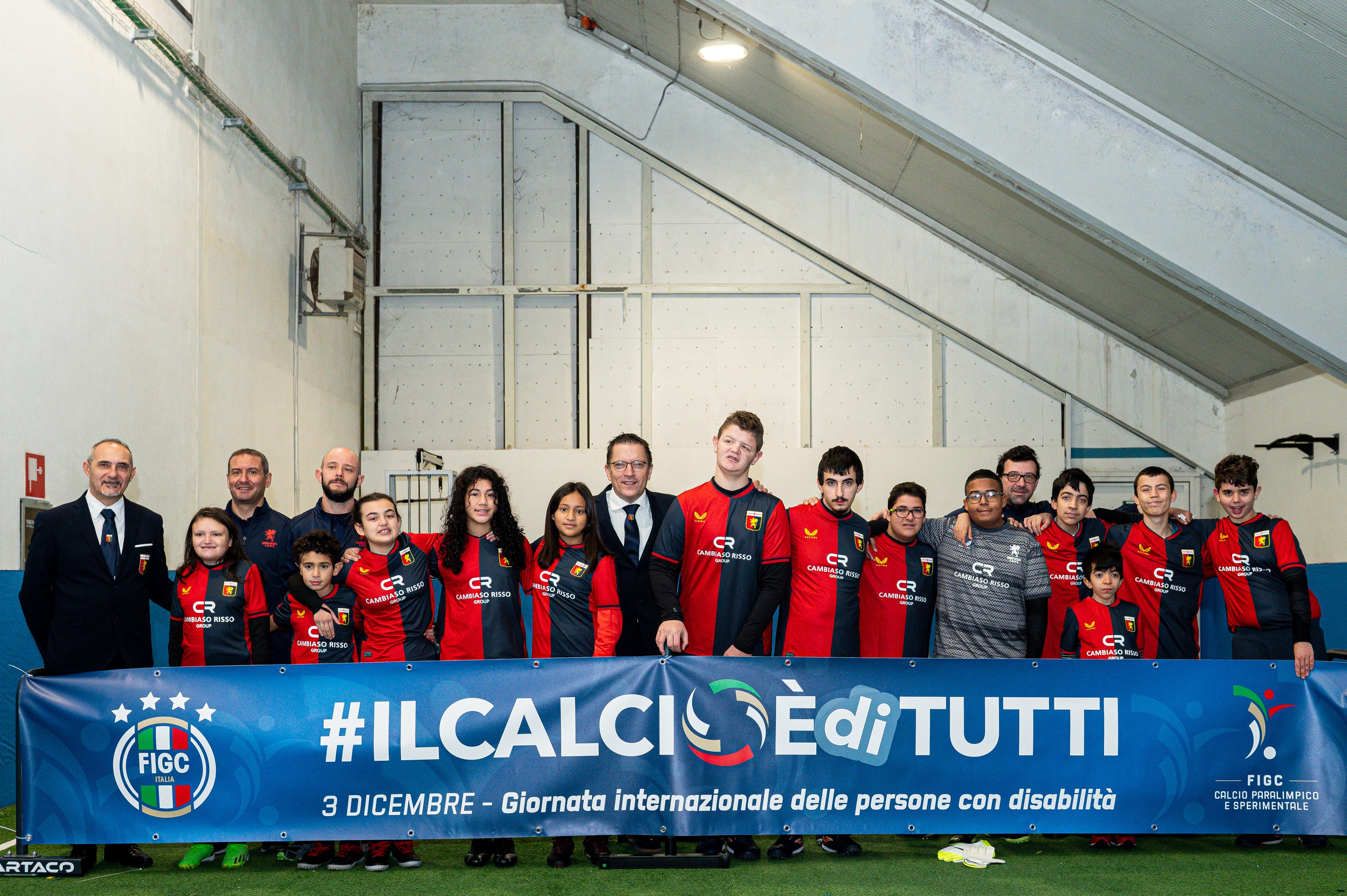 GENOA, ITALY - DECEMBER 03: Players and staff of Genoa pose for a team picture during a Figc event for the International Day of Persons with Disabilities at Campo sportivo Sciorba on December 3, 2022 in Genoa, Italy. (Photo by Simone Arveda/Getty Images)