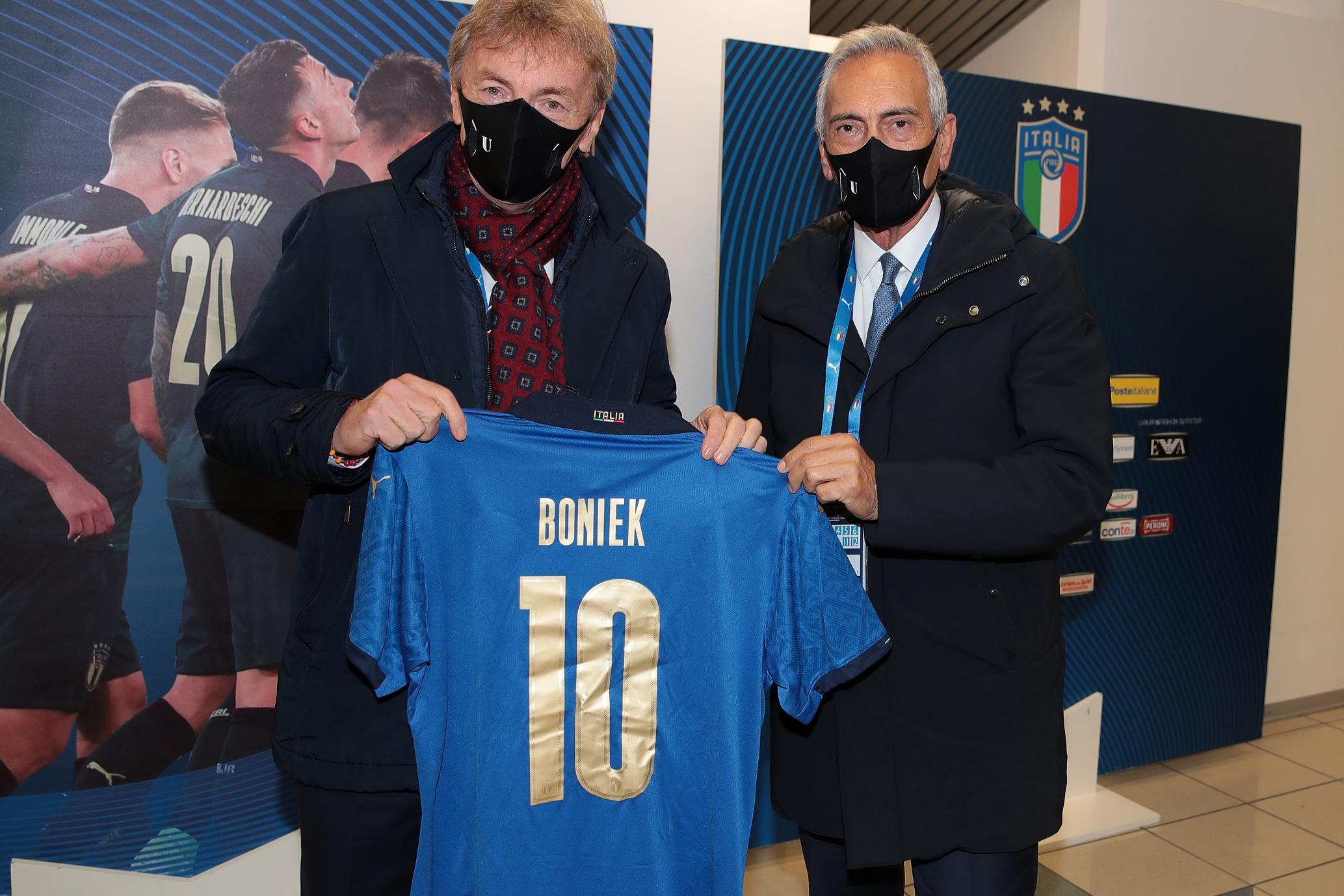 La ‘Hall of Fame’ accoglie Boniek: \"Bello restare nella storia del calcio italiano\"