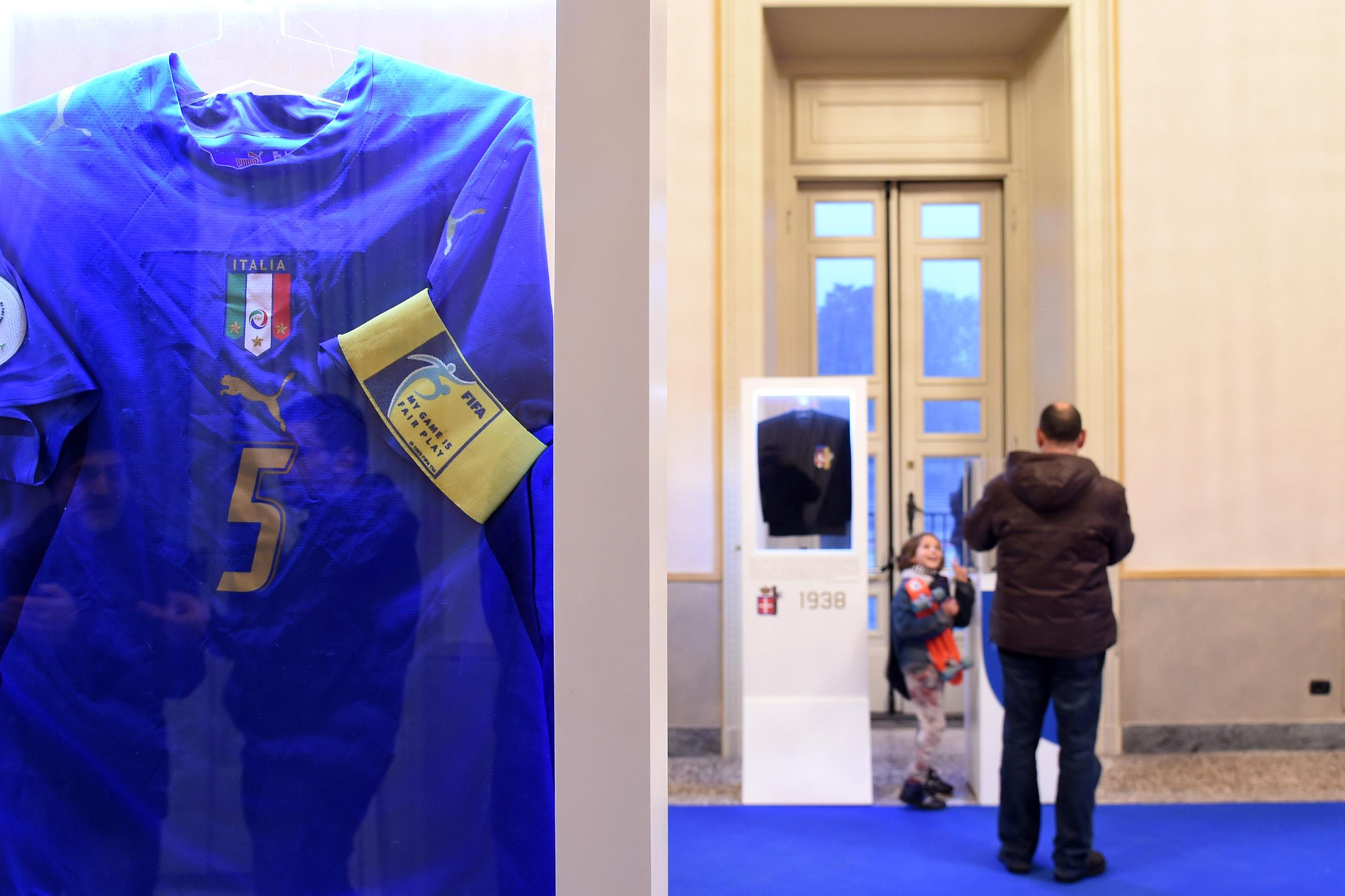 MILAN, ITALY - NOVEMBER 12:  Italian Football Federation Trophies and Memorabilia are displayed in Milan on November 12, 2017 in Milan, Italy.  (Photo by Pier Marco Tacca/Getty Images)