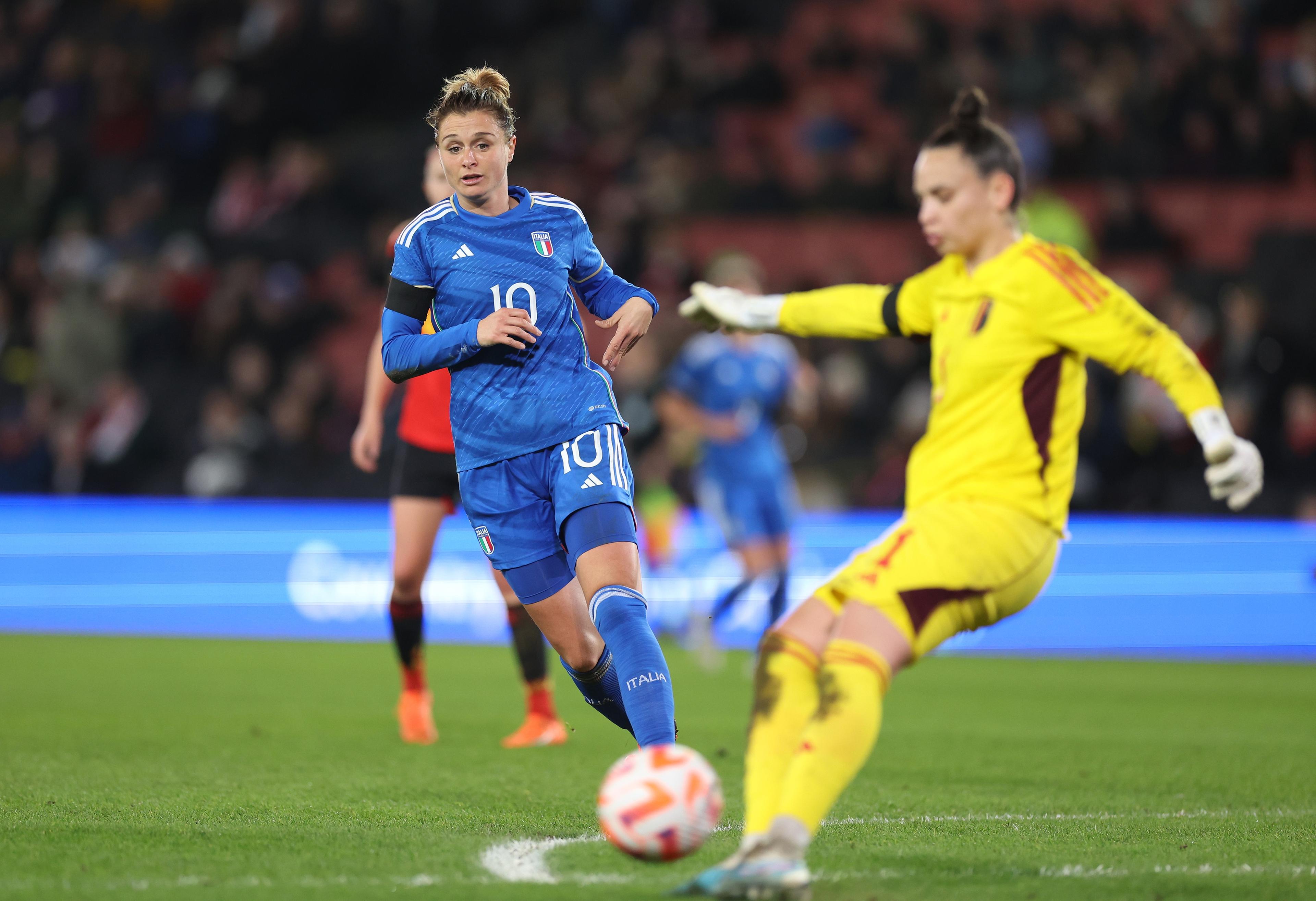 MILTON KEYNES, ENGLAND - FEBRUARY 16: Cristina Girelli of Italy looks on during the Arnold Clark Cup match between Italy and Belgium at Stadium mk on February 16, 2023 in Milton Keynes, England. (Photo by Catherine Ivill/Getty Images)