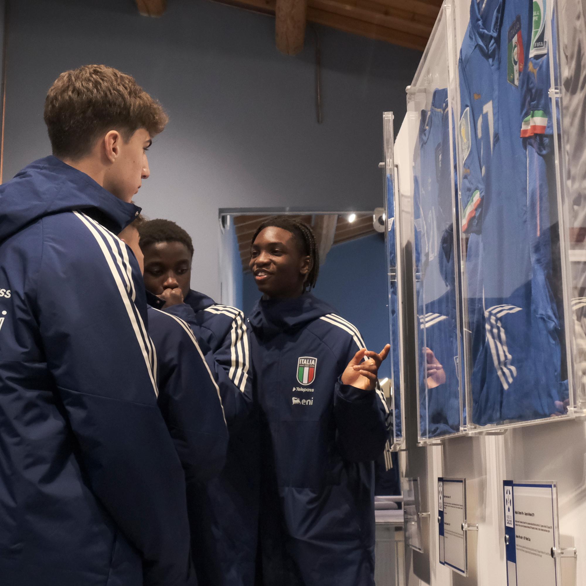 Discovering Azzurri history: U15s visit the Museo del Calcio