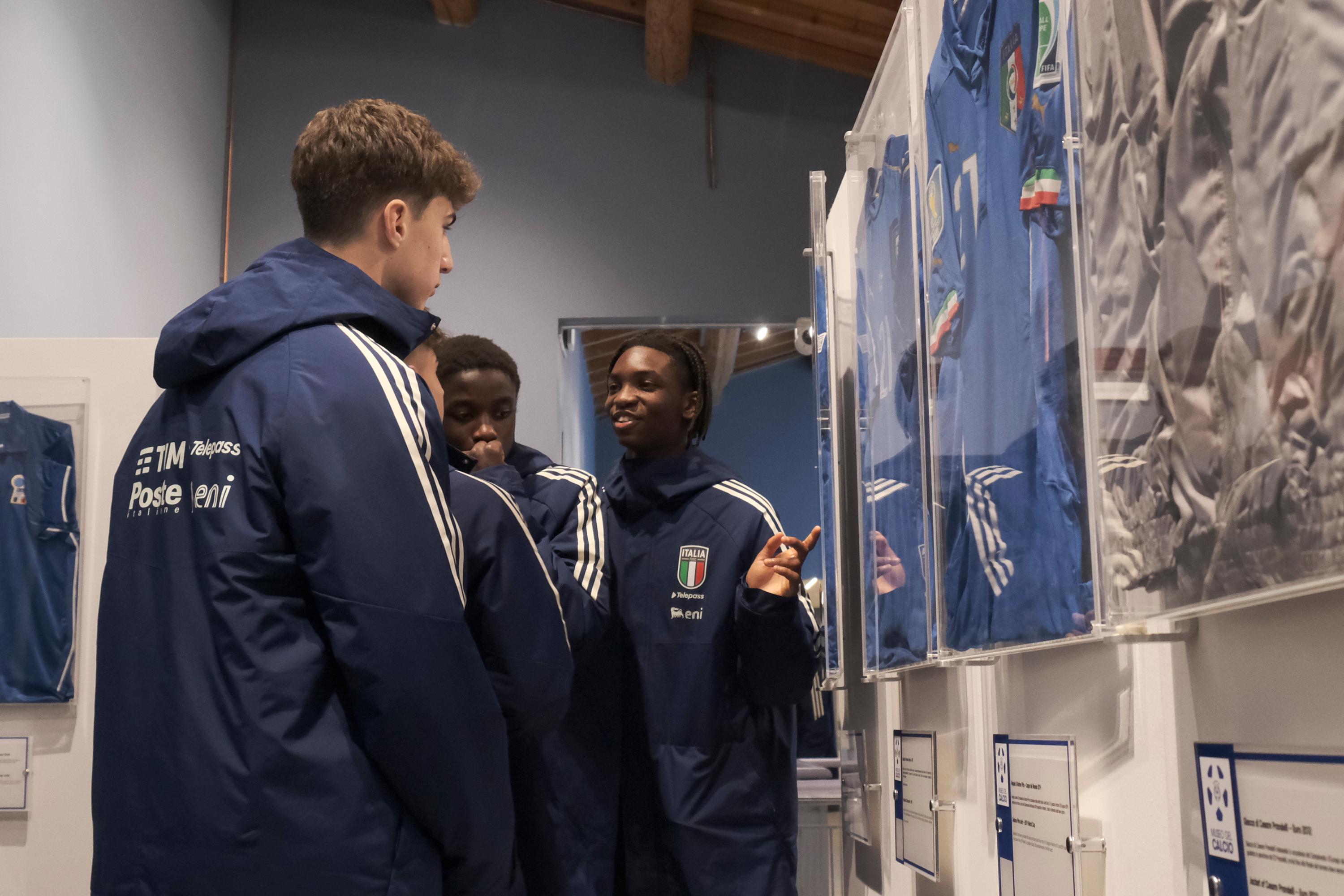 Discovering Azzurri history: U15s visit the Museo del Calcio