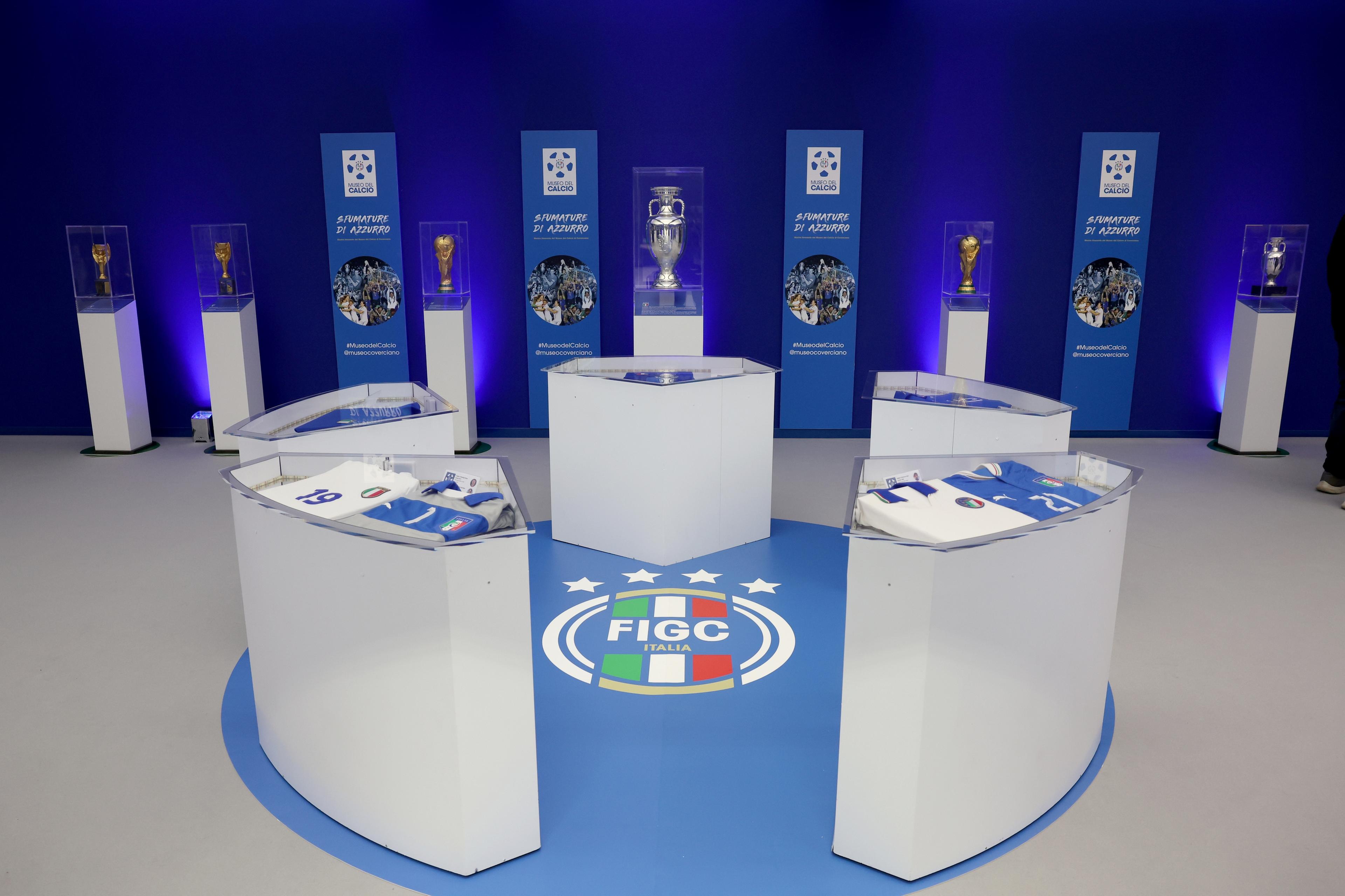 A Iserlohn c'è 'Sfumature di Azzurro', la mostra itinerante del Museo del Calcio. L'esposizione all'interno di Casa Azzurri