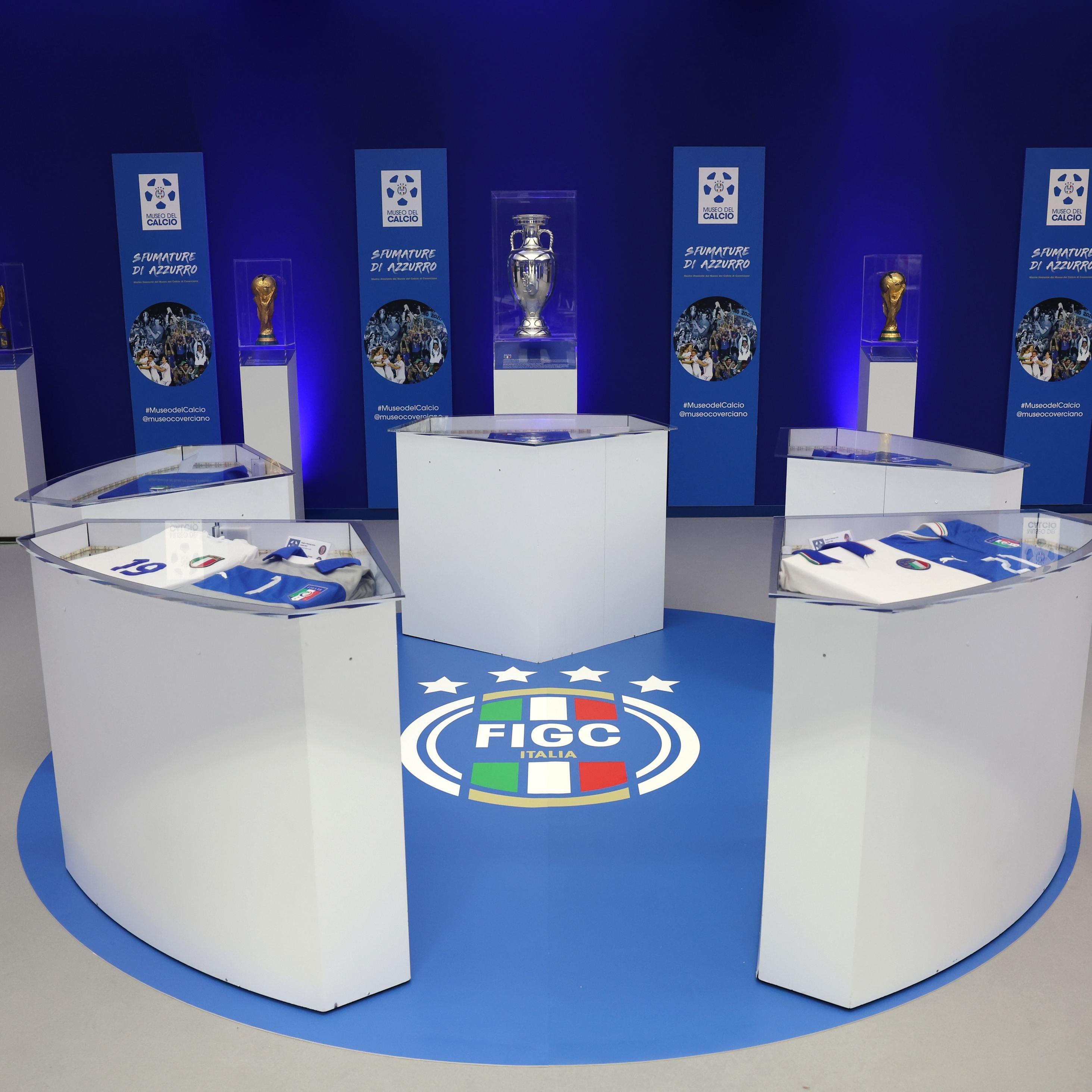 'Sfumature di Azzurro' a Casa Azzurri: i cimeli del Museo del Calcio di Coverciano arrivano a Iserlohn