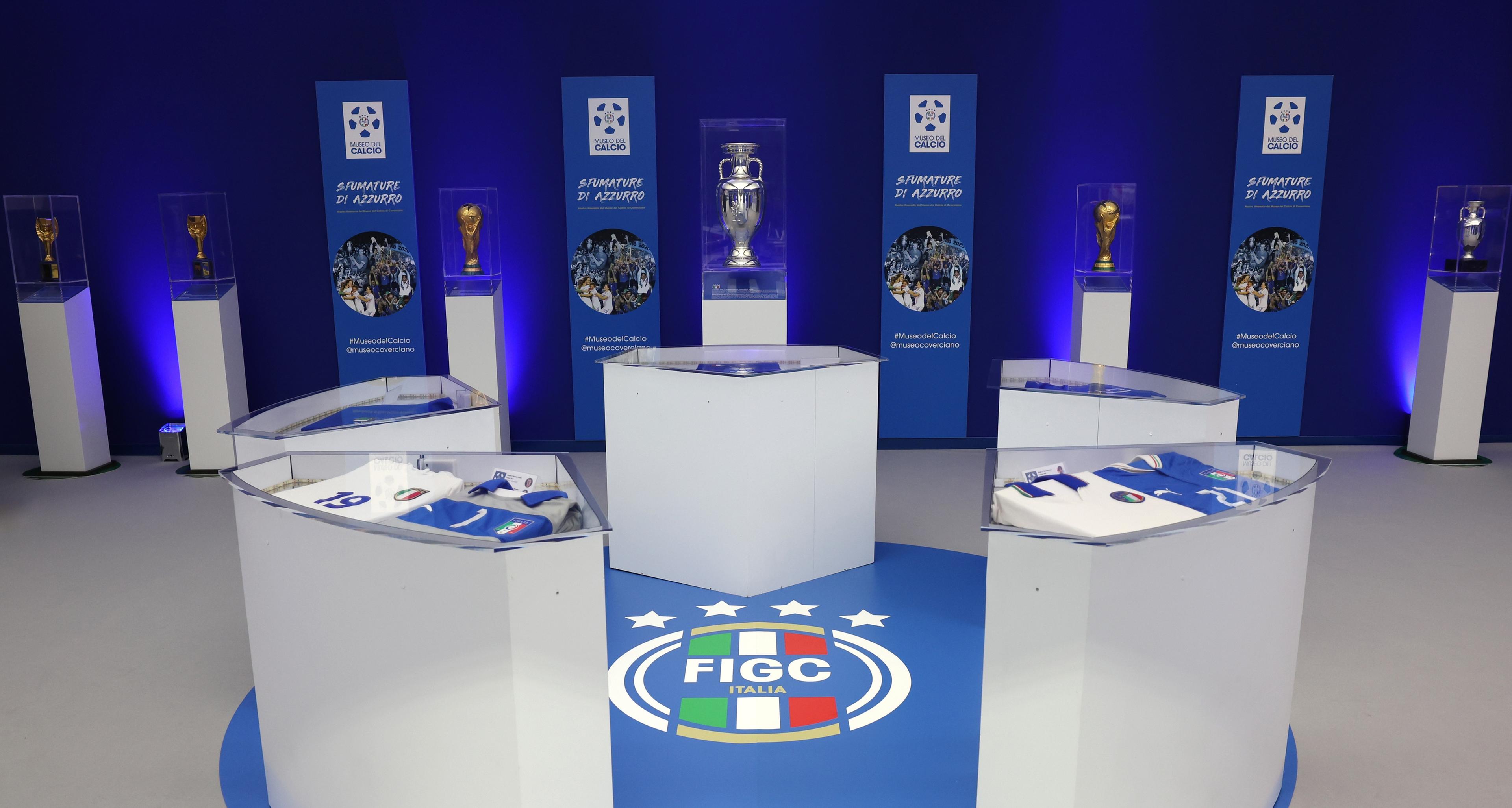 'Sfumature di Azzurro' a Casa Azzurri: i cimeli del Museo del Calcio di Coverciano arrivano a Iserlohn