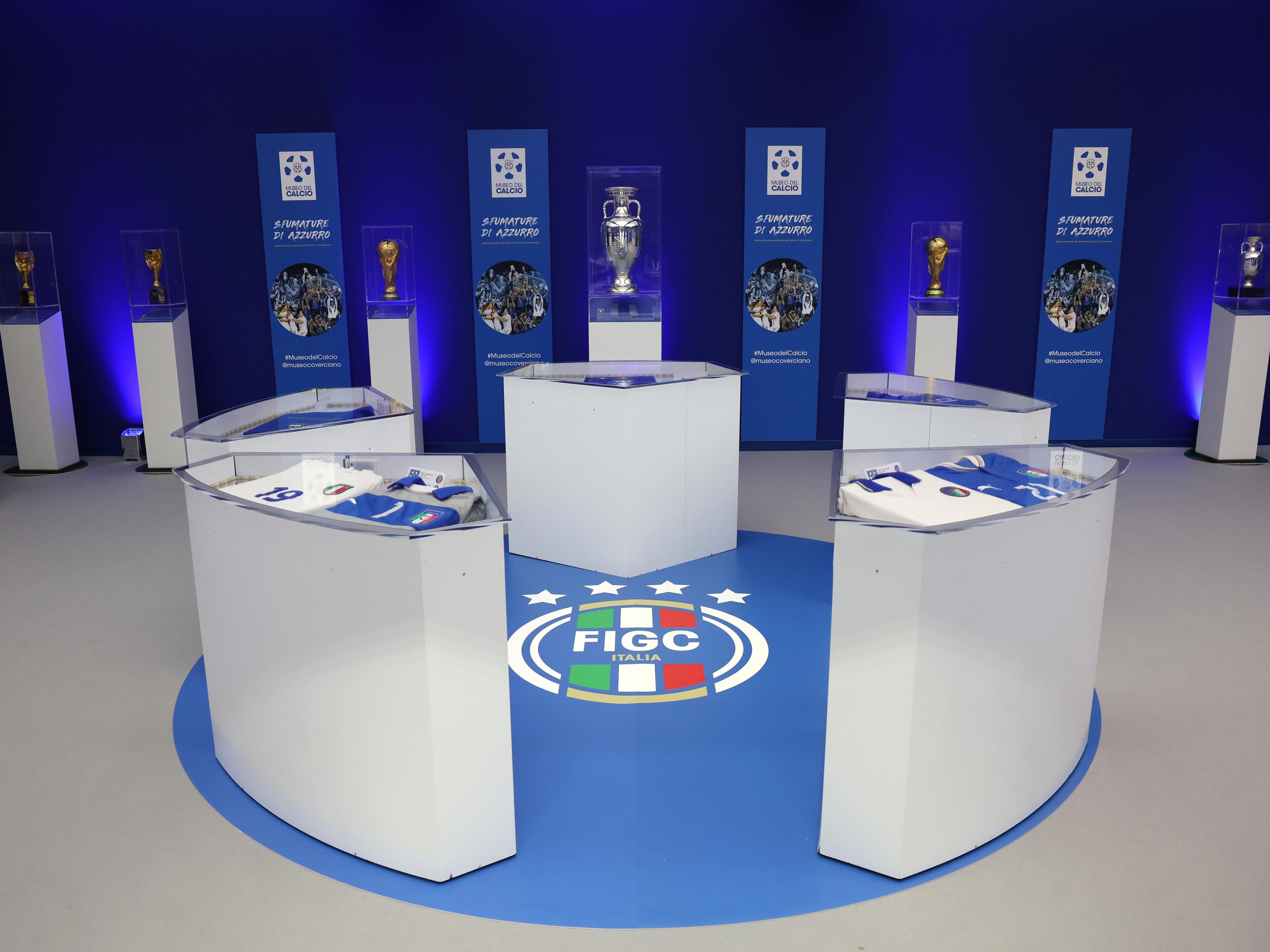 'Sfumature di Azzurro' a Casa Azzurri: i cimeli del Museo del Calcio di Coverciano arrivano a Iserlohn