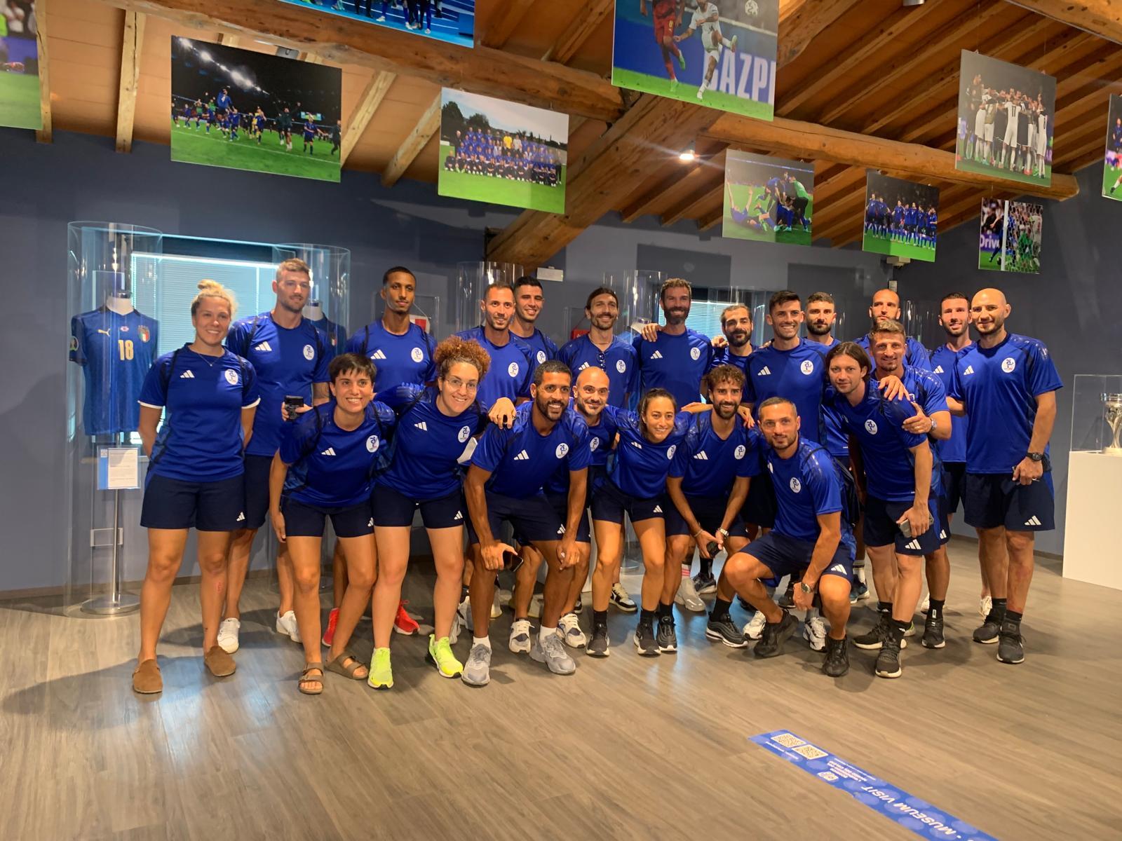 Gli allievi del 'corso speciale' per allenatore UEFA B al Museo del Calcio: una visita tra i cimeli della storia azzurra
