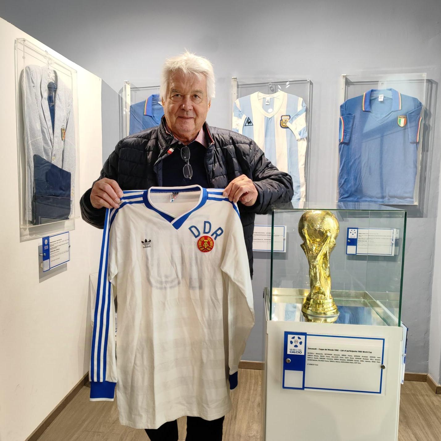 An icon of world football at Coverciano: Sparwasser, East Germany hero