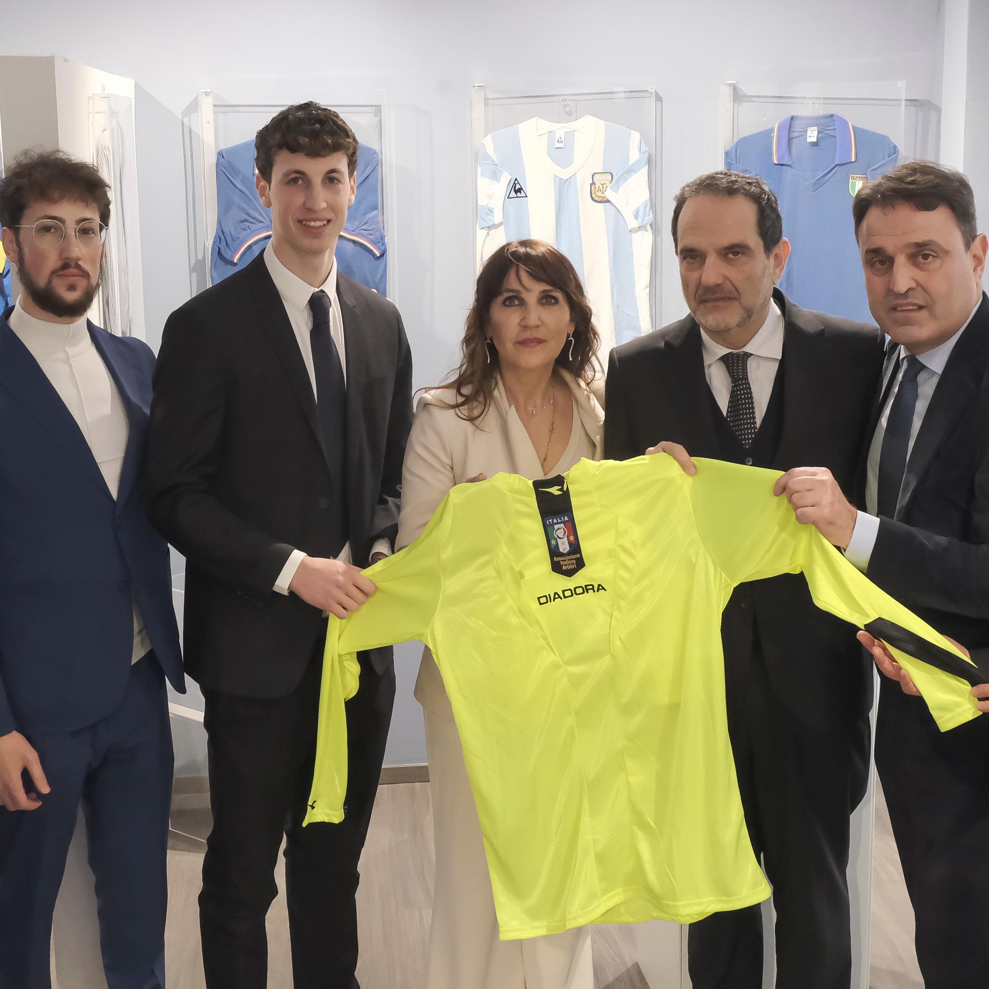 Farina’s referee shirt donated to the Museum