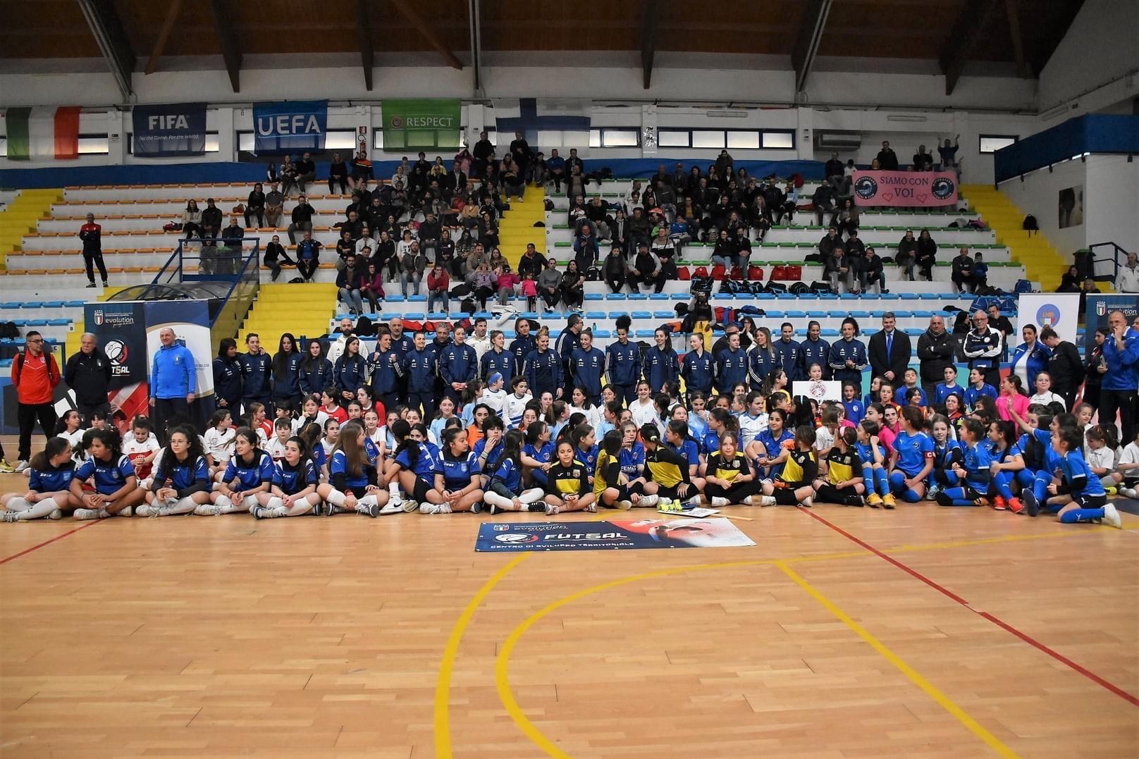 Il \"PalaRoma\" di Montesilvano scelto come polo di eccellenza per la formazione di giovani calciatori di futsal.