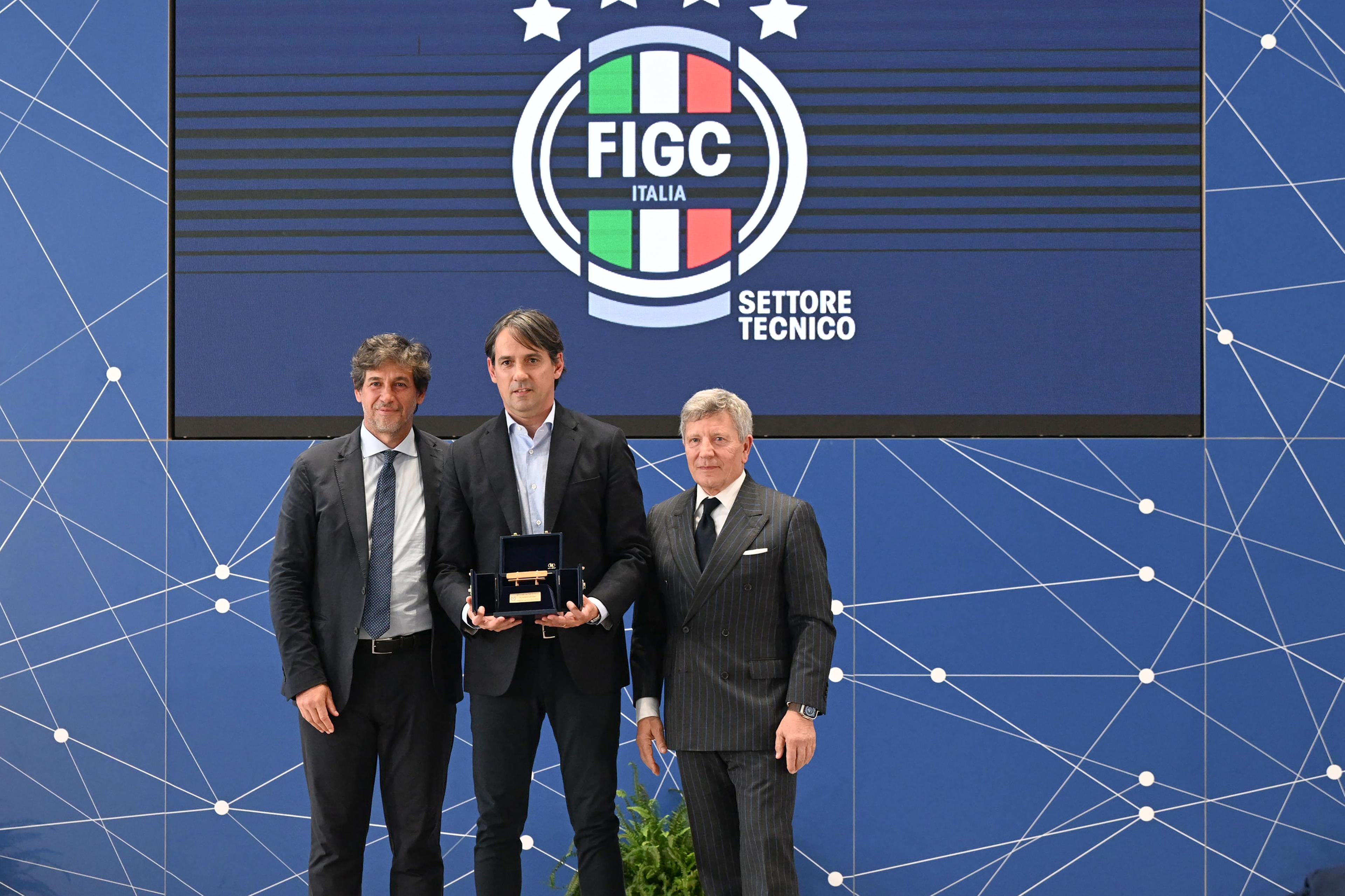 Simone Inzaghi vince la 33ª edizione della Panchina d’oro: \"Grandissimo orgoglio. I colleghi sono una fonte di ispirazione\"