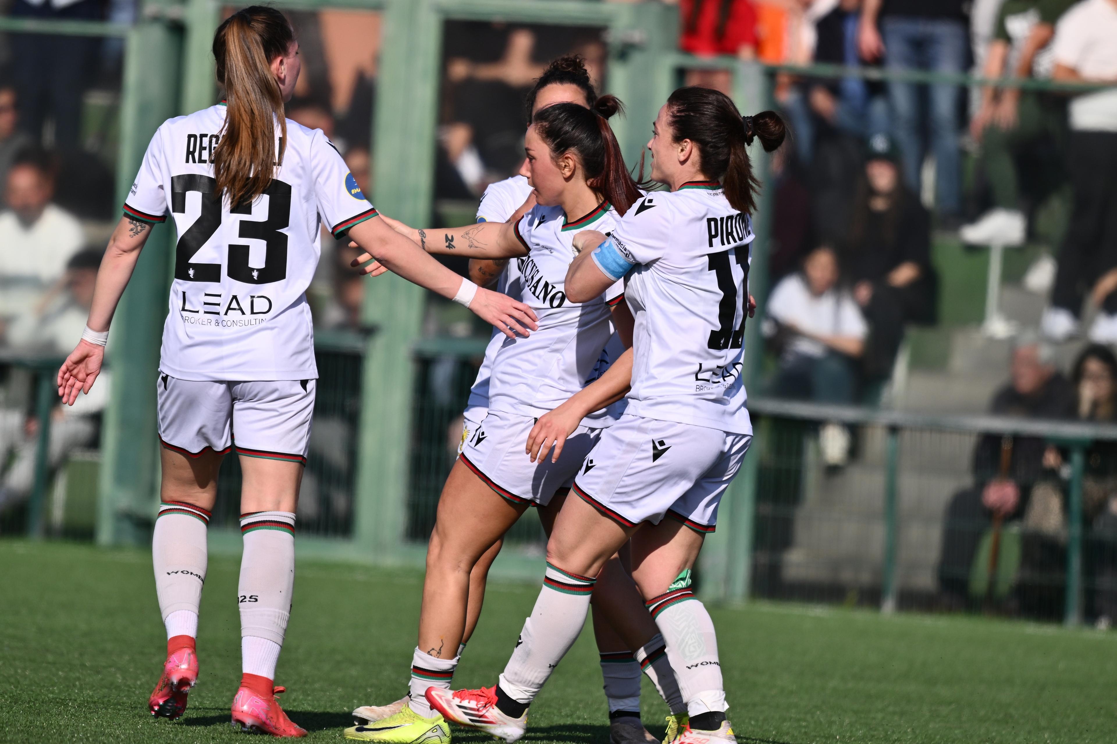 La Ternana vince e si porta a +2 sul Parma, fermato dal Cesena sull’1-1, 0-0 tra Bologna e Genoa