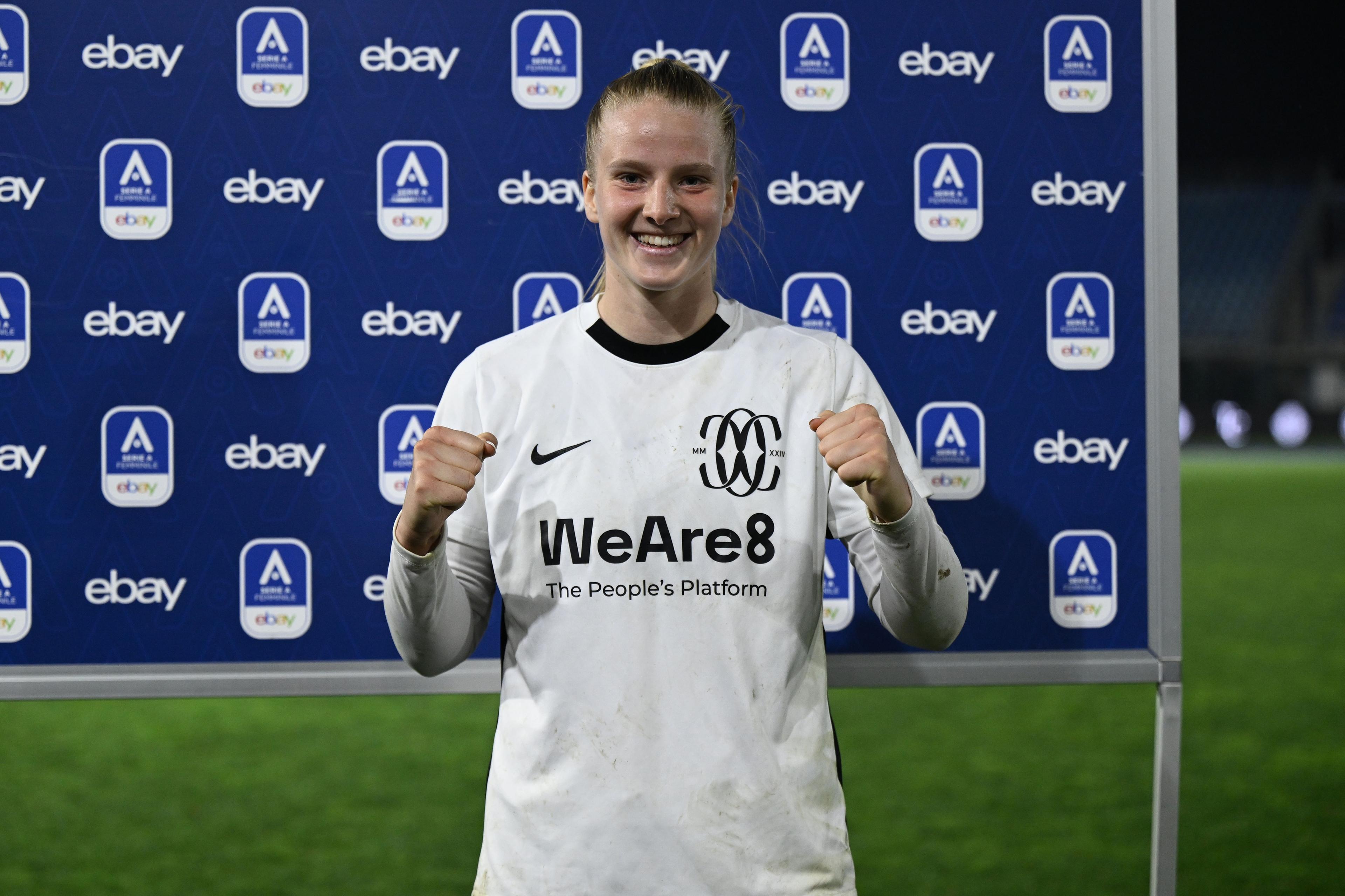 Zara Kramzar (Como Women) ; March 23; 2025 - Football : Italian championship 2024 2025 Femminile ; 22°Day; match between Como Women 3-0 Sampdoria Women at Ferruccio Trabattoni Stadium ; Seregno, Italy; ;( photo by aicfoto)(ITALY) [0855]