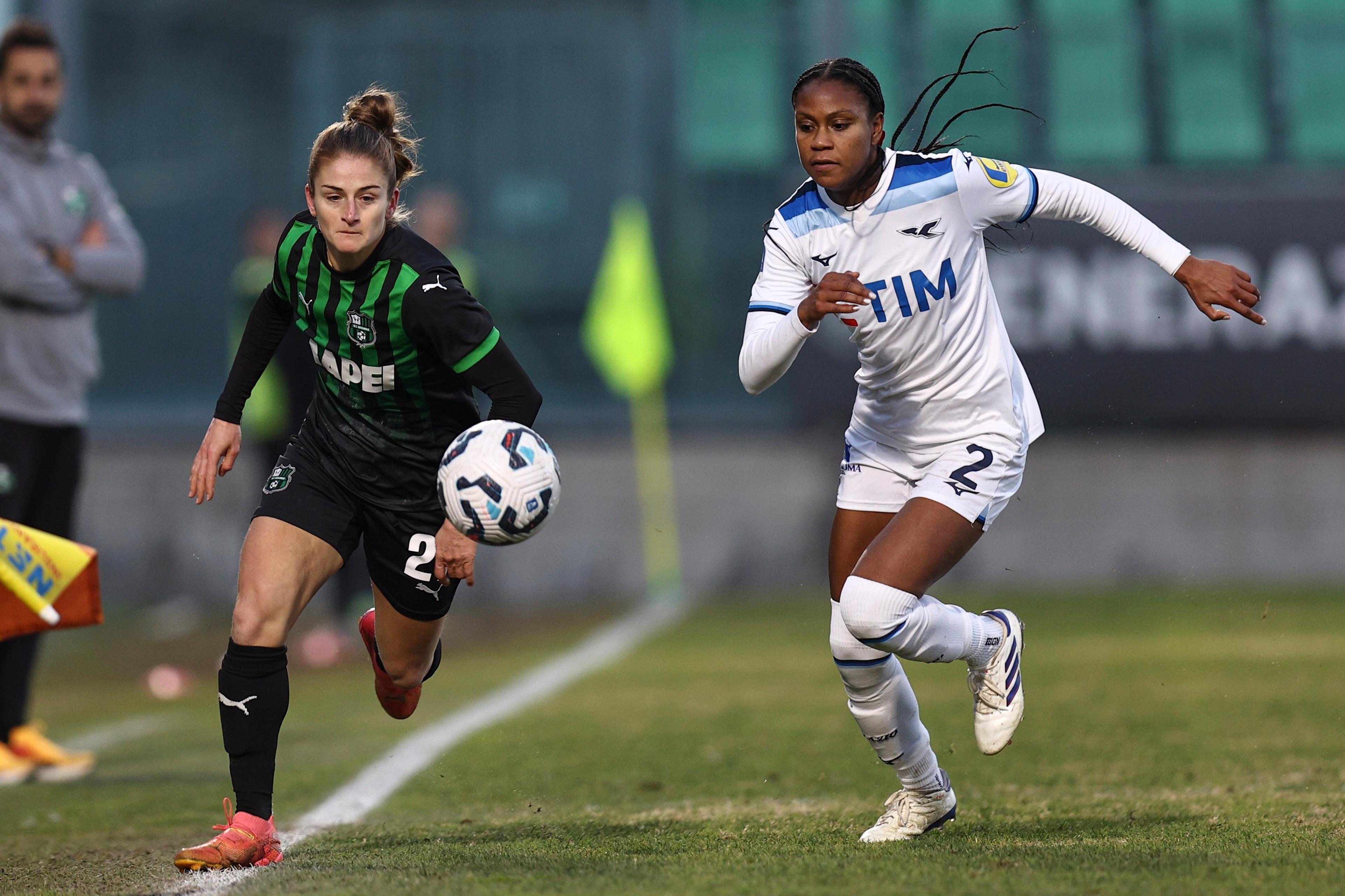 Valeria Monterubbiano (Sassuolo Women) Carina Baltrip-Reyes (Lazio Women) ; January 11; 2025 - Football : Italian championship 2024 2025 Femminile ; 14¡Day ; match between Sassuolo Women 3-1 Lazio Women at Enzo Ricci Stadium ; Sassuolo, Italy; ;( photo by aicfoto)(ITALY) [0855]