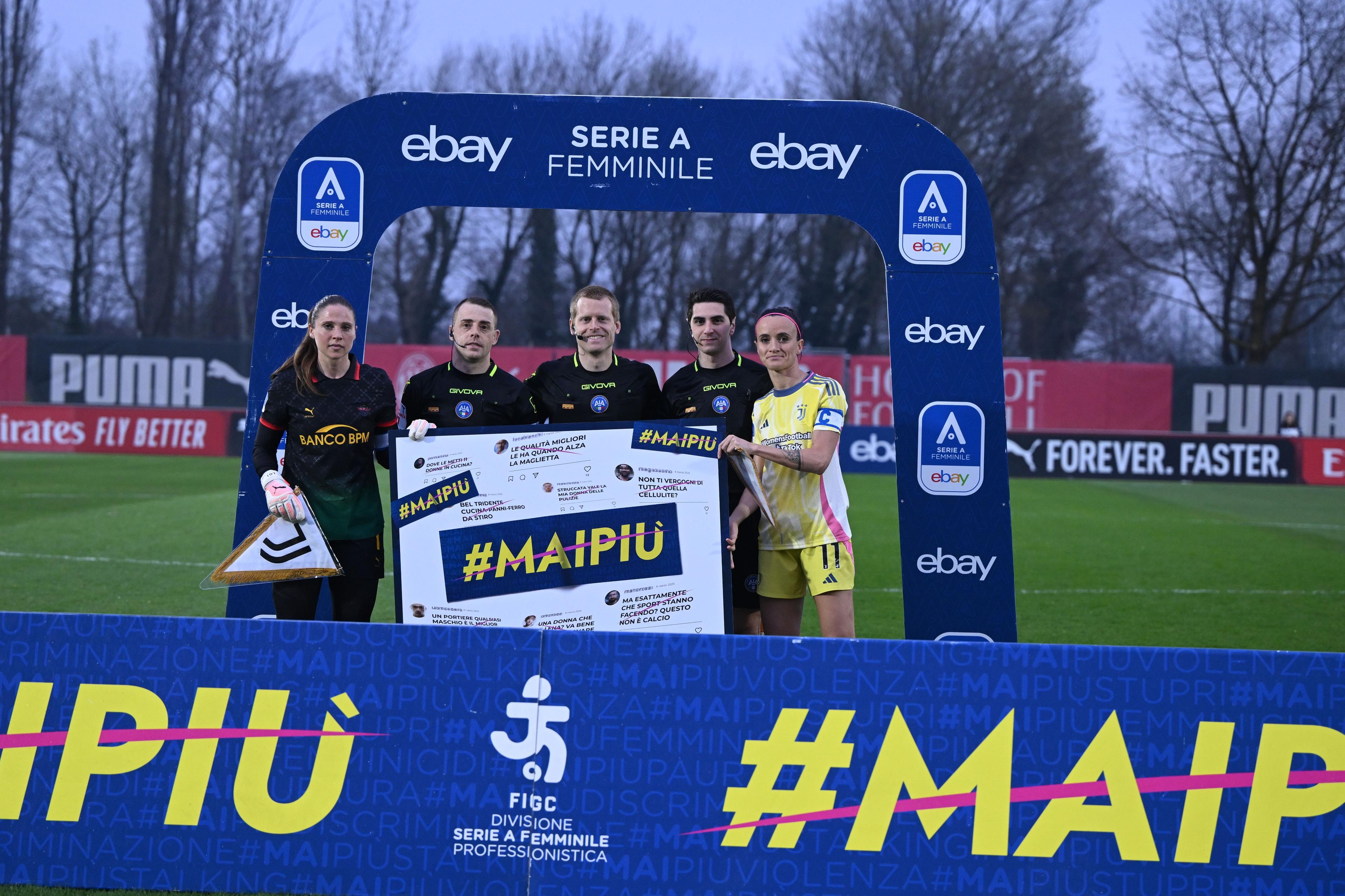 Laura Giuliani (Milan Women)Barbara Bonansea (Juventus Women) ; March 9; 2025 - Football : Italian championship 2024 2025 Femminile ; 20°Day; match between Milan Women 2-2 Juventus Women at Peppino Vismara Stadium ; Milano, Italy; ;( photo by aicfoto)(ITALY) [0855]