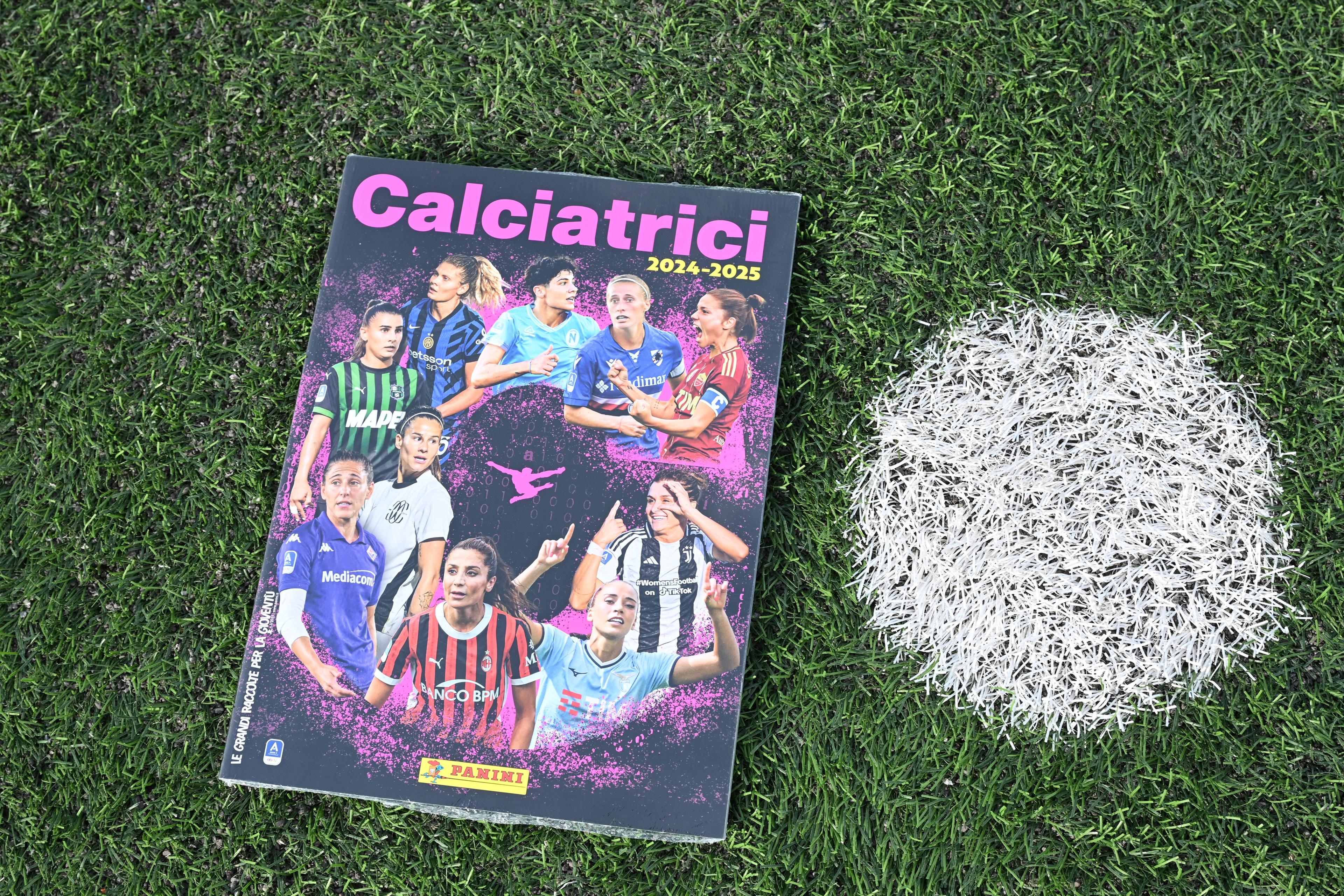\"Panini Extra Time\" domenica a Como: dalle 11 alle 19 il trofeo in esposizione in Piazza Cavour, aspettando la finale tra Juve e Roma