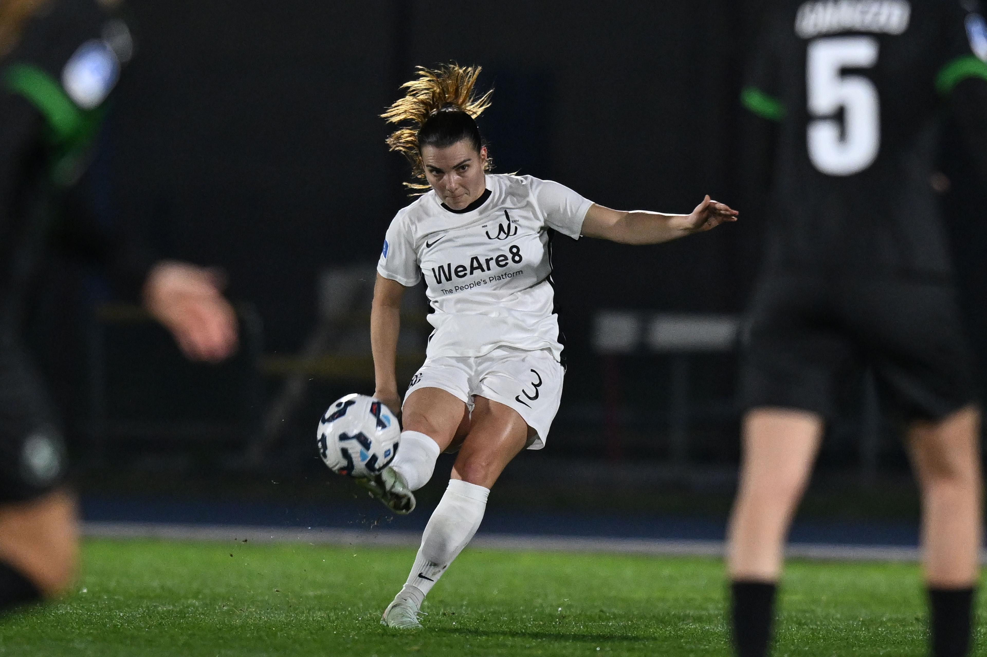 Alia Guagni (Como Women) ; March 23; 2025 - Football : Italian championship 2024 2025 Femminile ; 22°Day; match between Como Women 3-0 Sampdoria Women at Ferruccio Trabattoni Stadium ; Seregno, Italy; ;( photo by aicfoto)(ITALY) [0855]