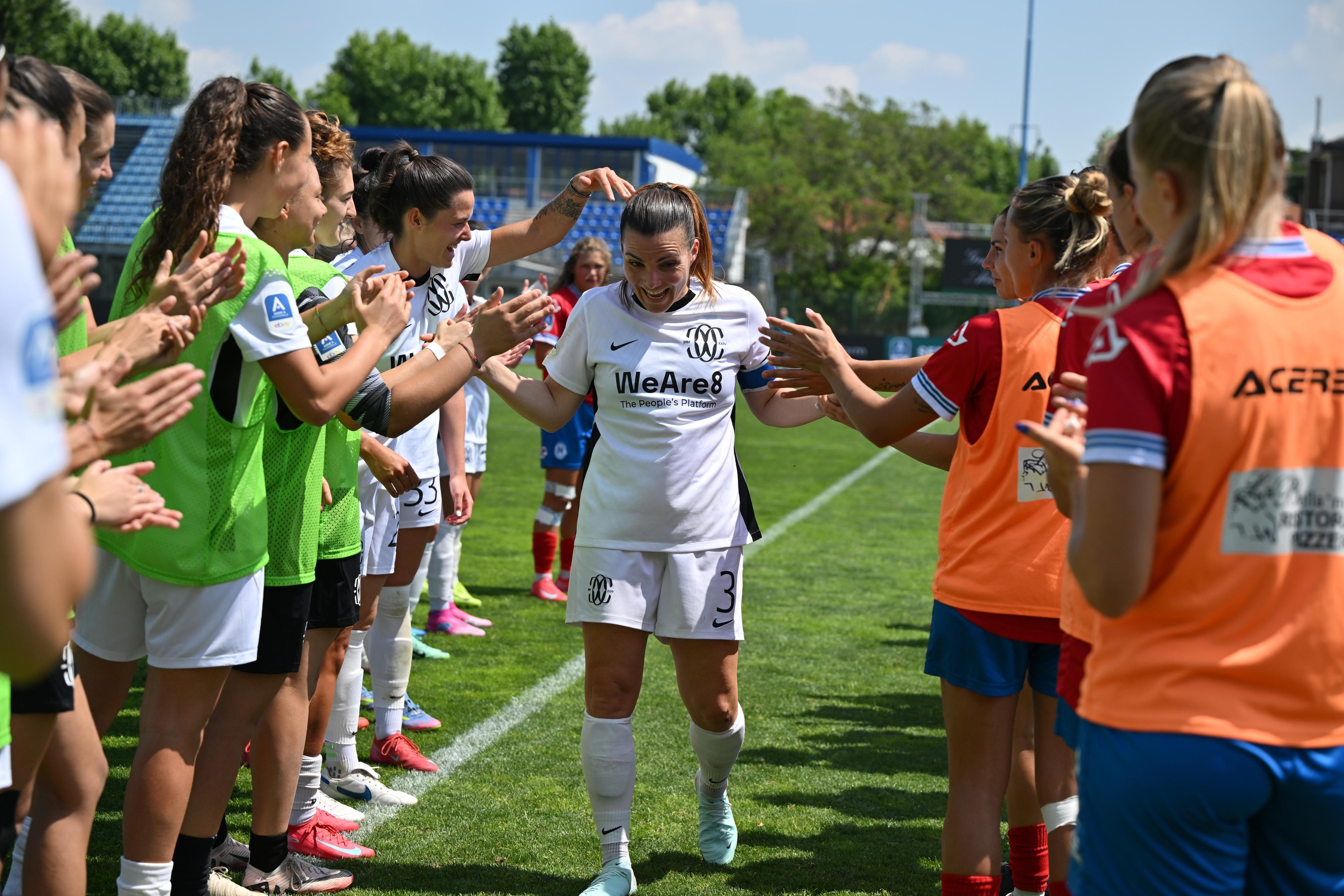 Como Women e Sassuolo chiudono la poule salvezza con una vittoria: battute Napoli Femminile e Sampdoria. Da brividi l'addio di Guagni