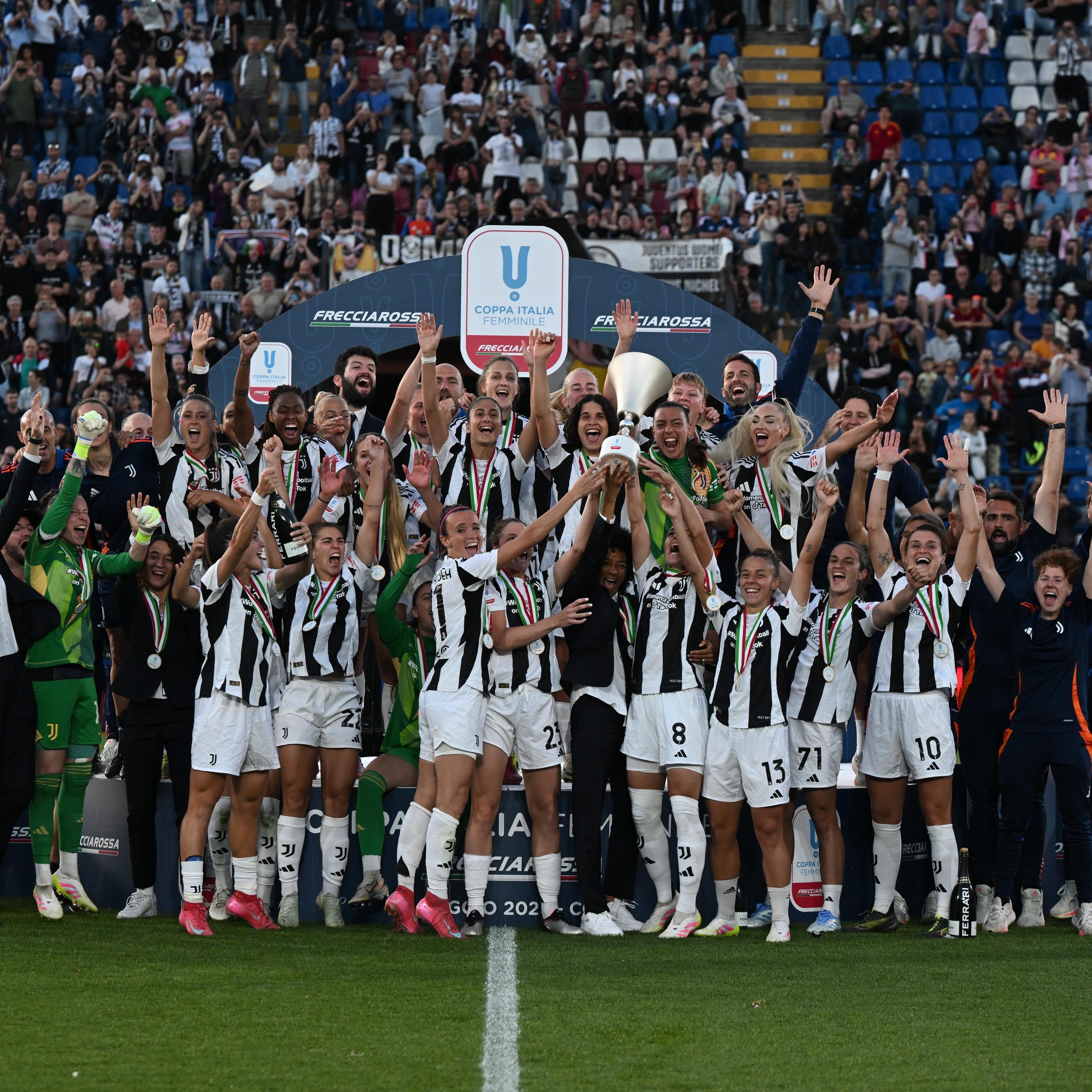 Juve, è doppietta! Dopo lo scudetto, ecco anche la Coppa Italia Frecciarossa. Roma battuta 4-0 davanti ai 7.000 del 'Sinigaglia'