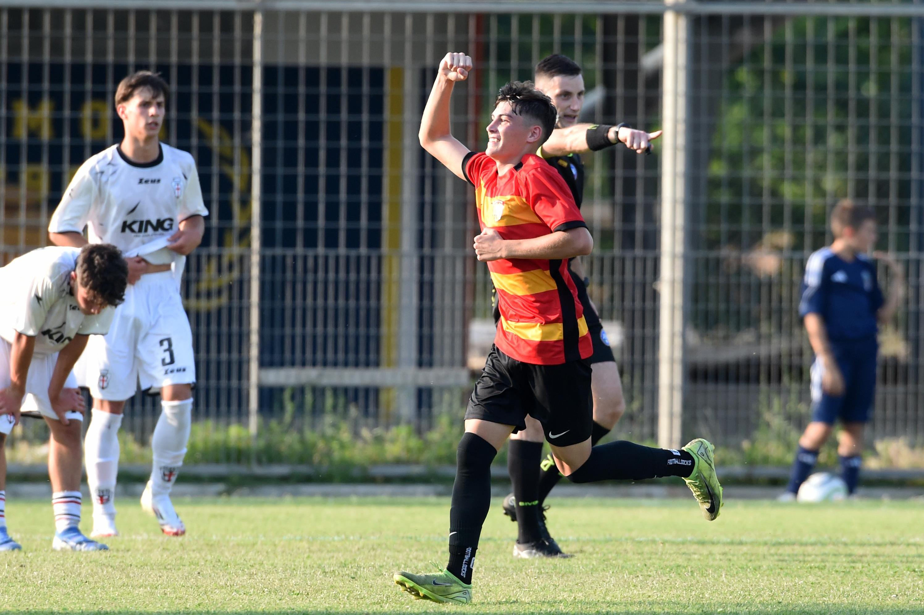 Under 17 Serie C, Benevento show a Viterbo: 4-0 alla Pro Vercelli e finale. Floro Flores: \"Orgoglioso dei miei ragazzi\"
