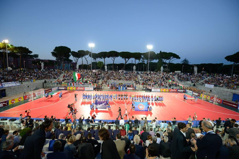 Italfutsal femminile, a 10 anni dalla ‘Notte Magica’ del Foro Italico è di nuovo Italia-Ungheria: le Azzurre sognano il primo Mondiale