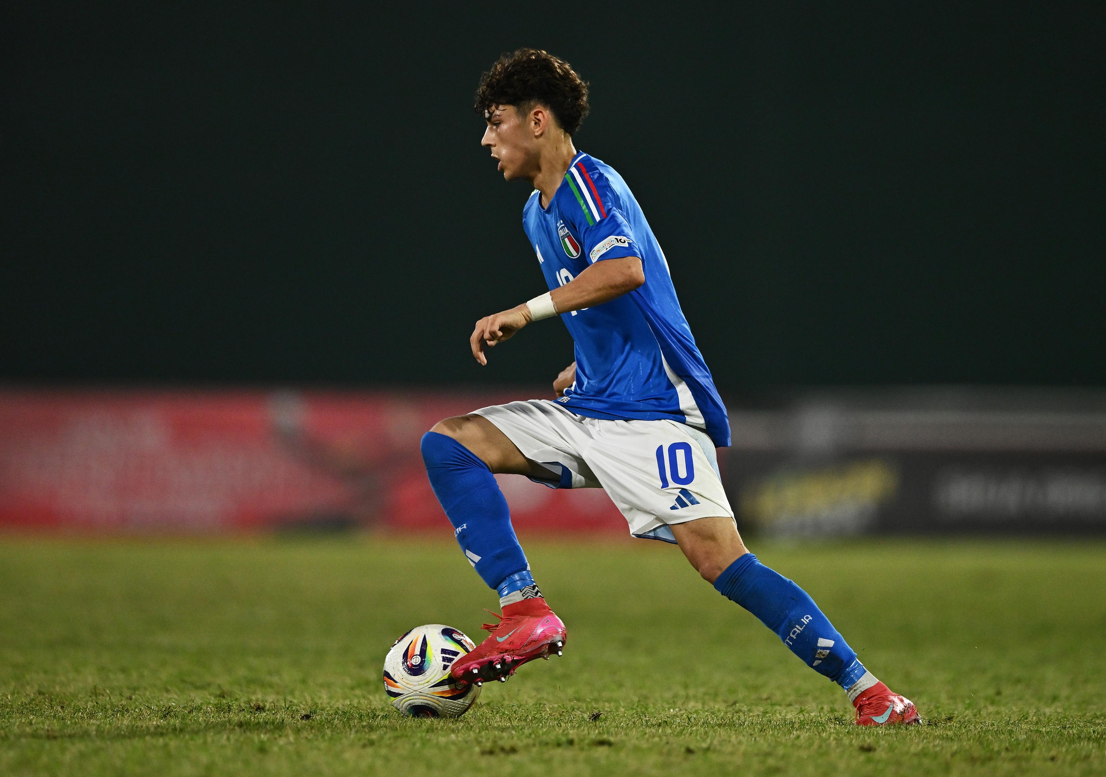 RROGOZHINE, ALBANIA - MAY 23: ⁠Samuele Inacio of Italy runs with the ball during the UEFA European Under-17 Championship 2024/25 Group Bat Egnatia on May 23, 2025 in Rrogozhine, Albania. (Photo by Ben McShane - Sportsfile/UEFA via Getty Images)