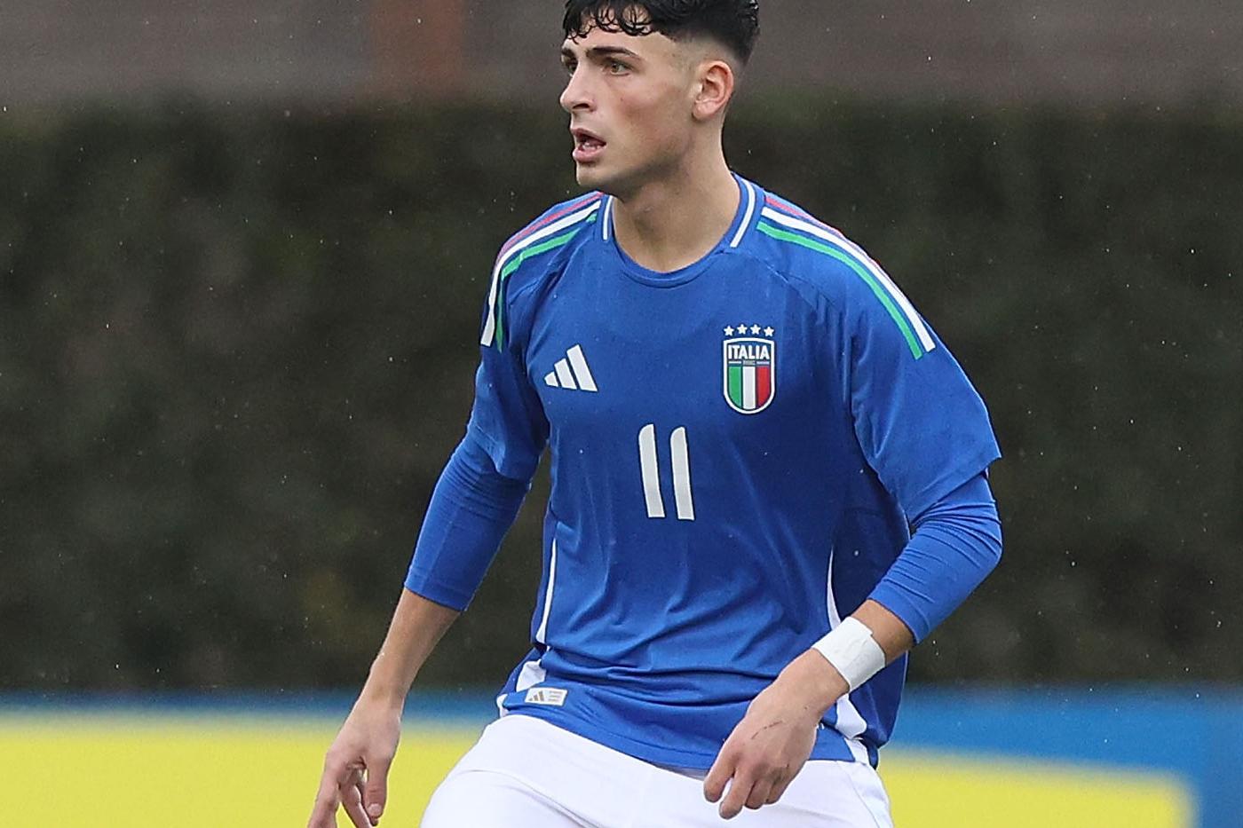 FLORENCE, ITALY - JANUARY 21: Andrea Luongo of Italy U17 in action during the International Friendly match between Italy U17 and Spain U17 on January 21, 2025 in Florence, Italy.  (Photo by Gabriele Maltinti - FIGC/FIGC via Getty Images) *** Local Caption *** Andrea Luongo