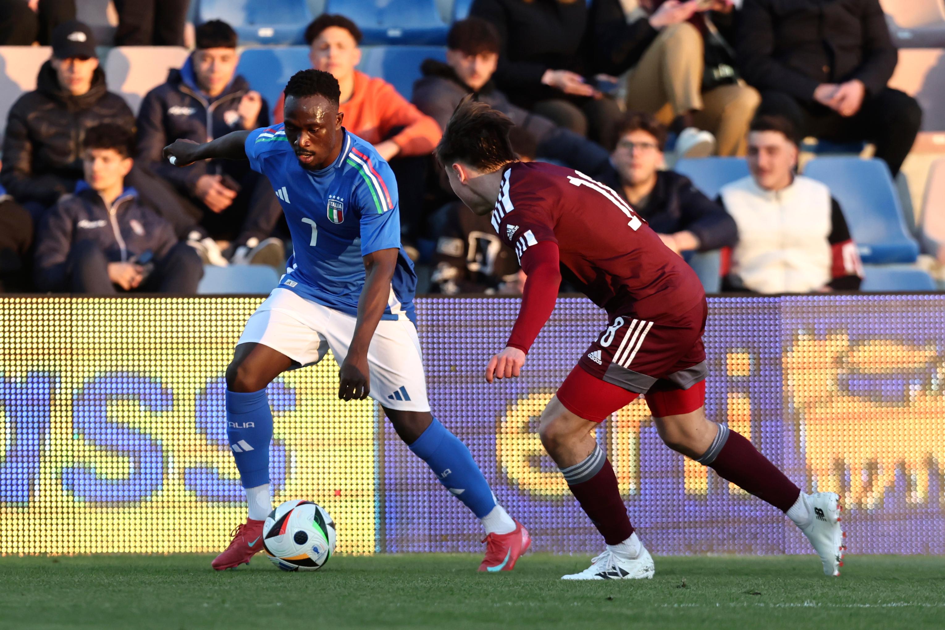 CROTONE, ITALY - MARCH 19: Seydou Fini of Italy U19 during the Elite Round match beetween Italy U19 and Latvia U19 at Stadio Comunale Ezio Scida on March 19, 2025 in Crotone, Italy. (Photo by FIGC/FIGC via Getty Images)