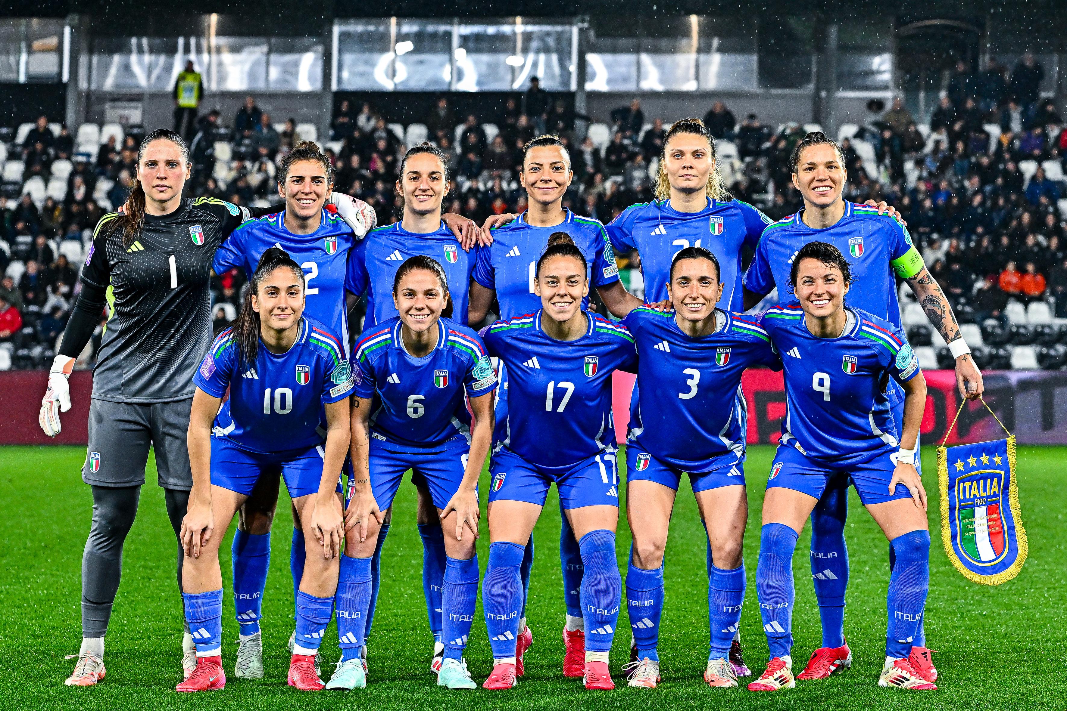LA SPEZIA, ITALY - FEBRUARY 25: Italy players pose for a team picture prior to kick-off in the UEFA Women's Nations League 2024/25 Grp A4 MD2 match between Italy and Denmark at Stadio Alberto Picco on February 25, 2025. (Photo by Simone Arveda - FIGC/FIGC via Getty Images)