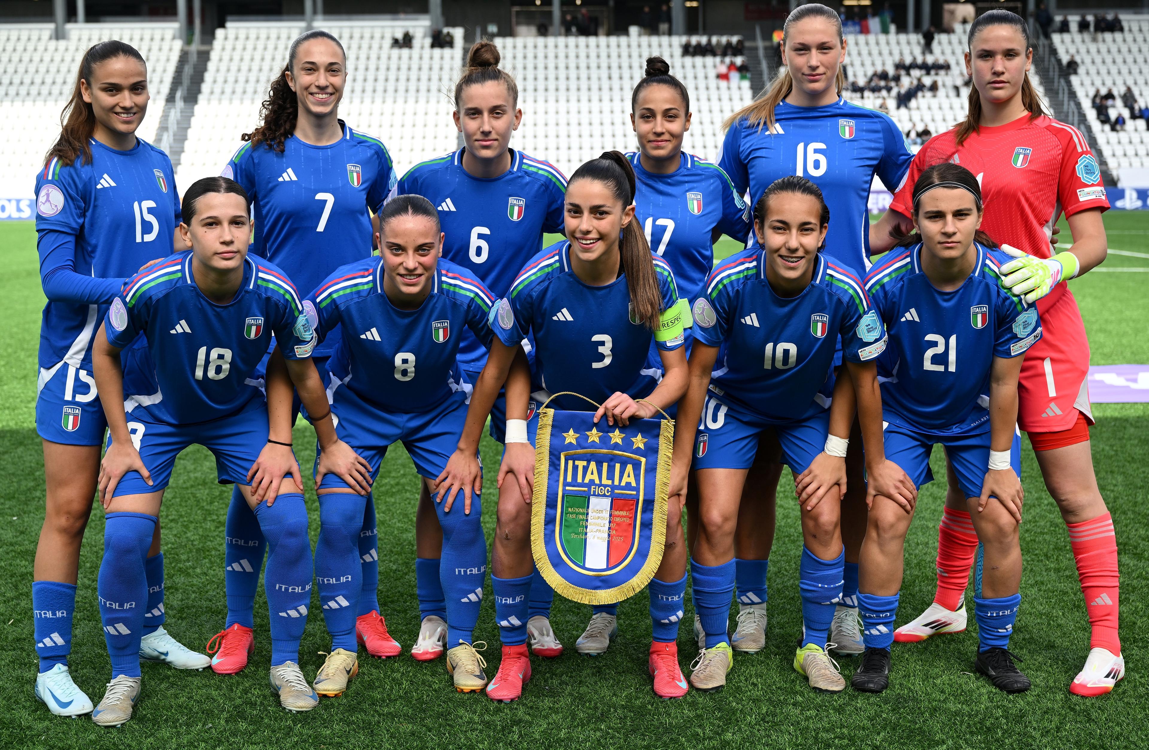 TORSHAVN, FAEROE ISLANDS - MAY 08: Players of Italy pose for a team photo prior to the UEFA Women's European Under-17 Championship Group Stage match between Italy and France at Torsvollur on May 08, 2025 in Torshavn, Faeroe Islands. (Photo by Shauna Clinton/UEFA via Getty Images)