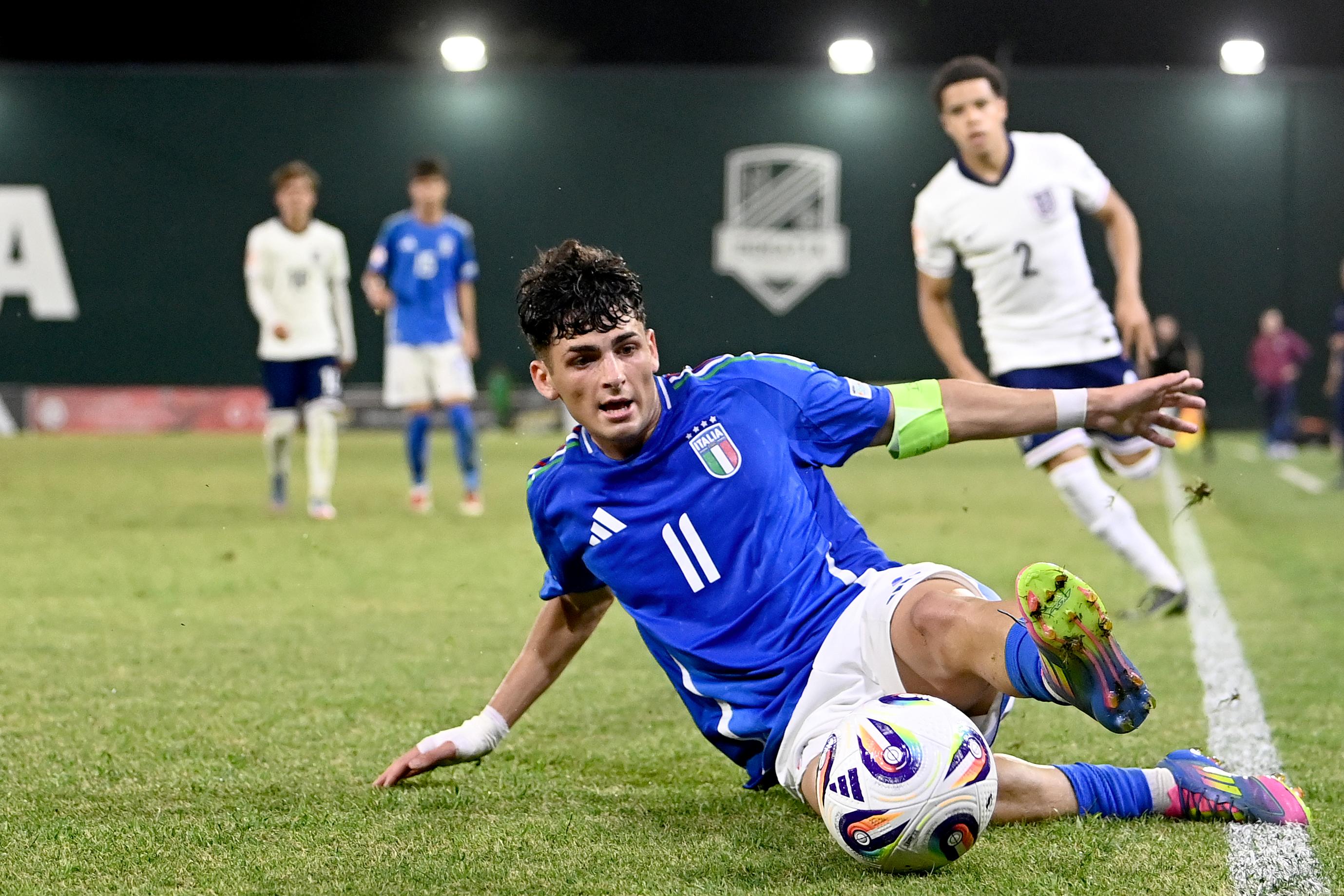 RROGOZHINE, ALBANIA - MAY 23: â Andrea Luongo of Italy in action during the UEFA European Under-17 Championship match between Italy and England at Egnatia on May 23, 2025 in Rrogozhine, Albania. (Photo by Ben McShane - Sportsfile/UEFA via Getty Images)