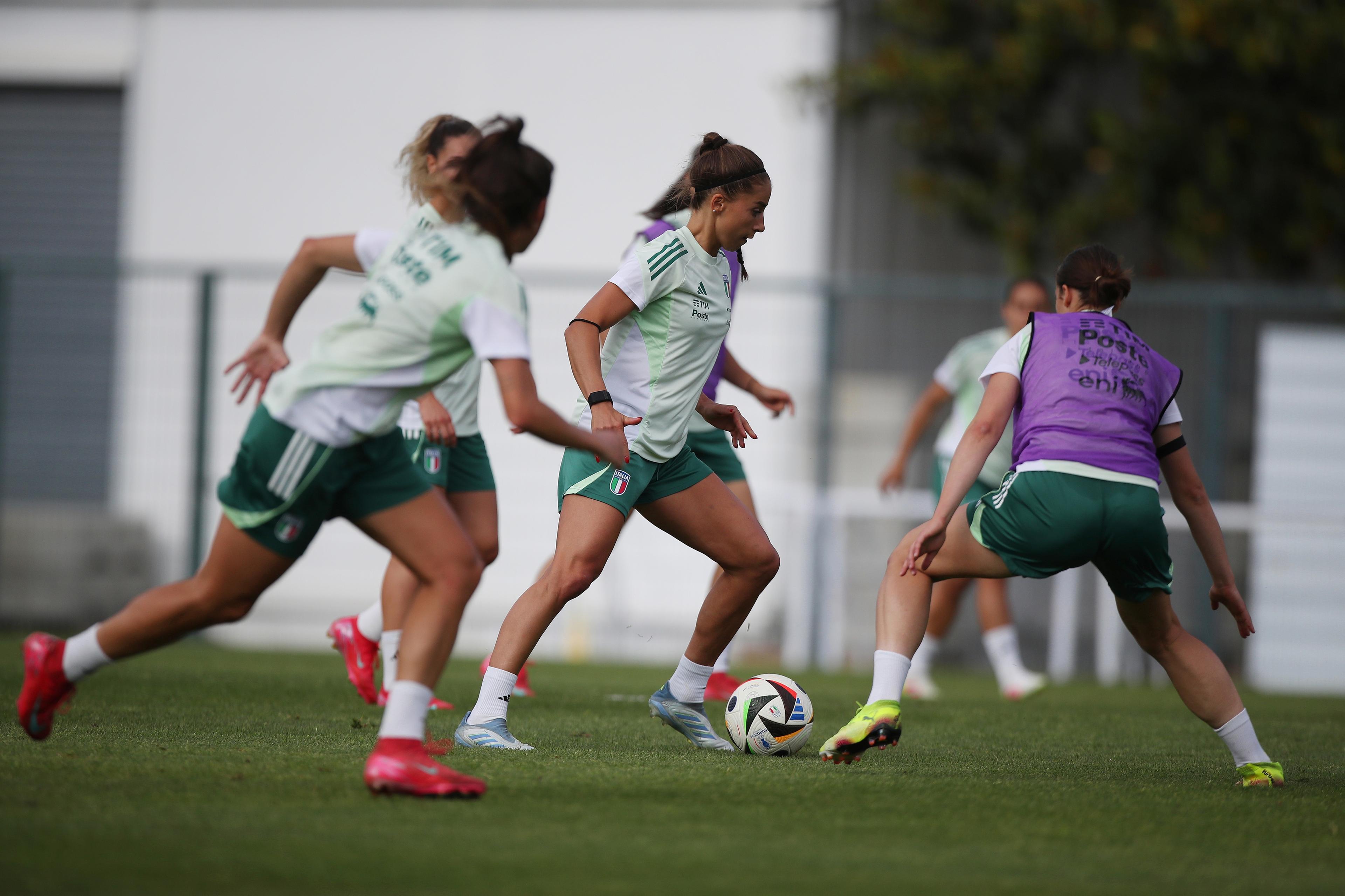 ROME, ITALY - MAY 21: Eleonora Goldoni of Italy women in action during the Italy women training session at Acqua Acetosa on May 21, 2025 in Rome, Italy. (Photo by Paolo Bruno - FIGC/FIGC via Getty Images)