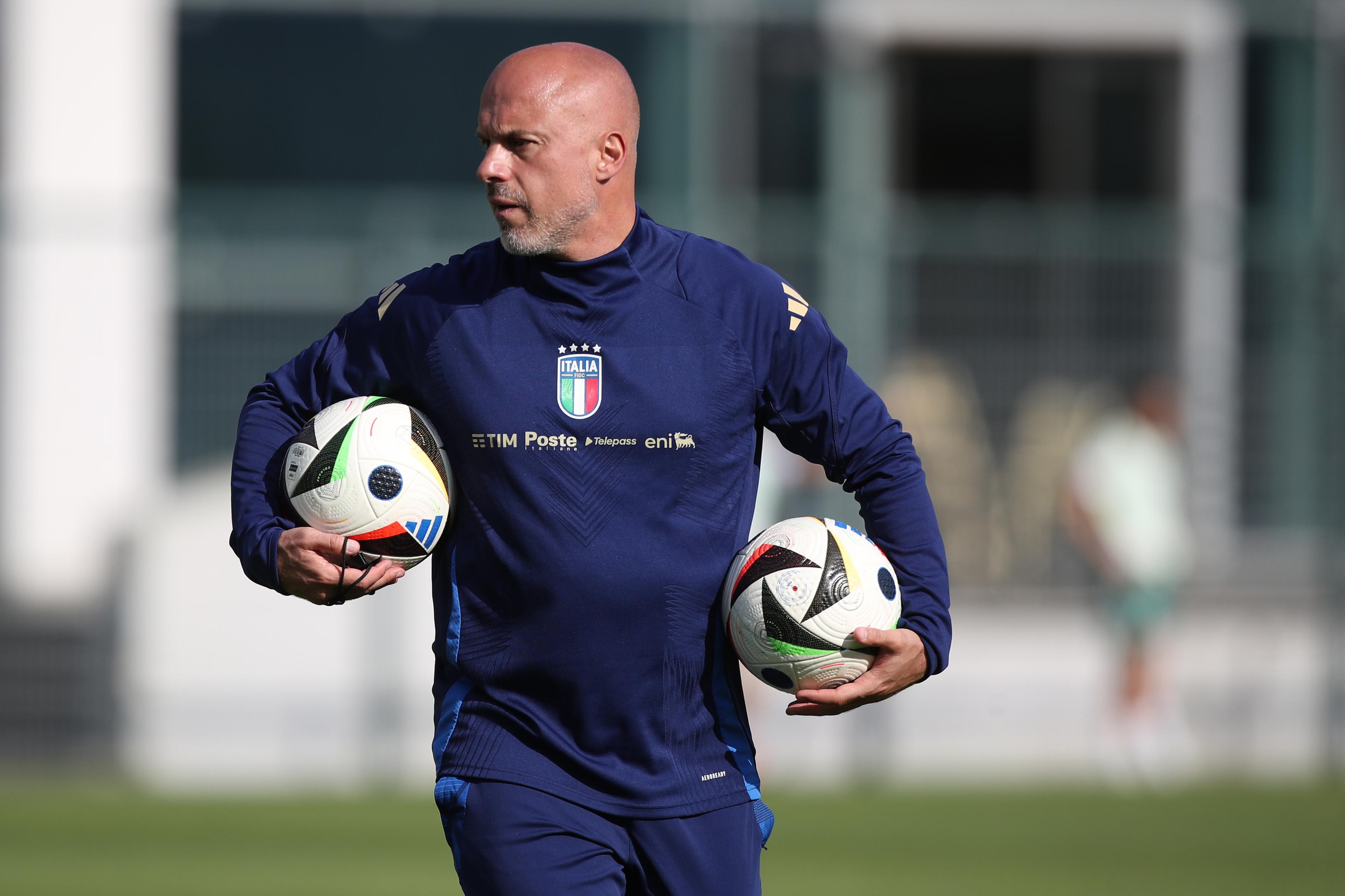 ROME, ITALY - MAY 21: Italy women head coach Andrea Soncin gestures during the Italy women training session at Acqua Acetosa on May 21, 2025 in Rome, Italy. (Photo by Paolo Bruno - FIGC/FIGC via Getty Images)