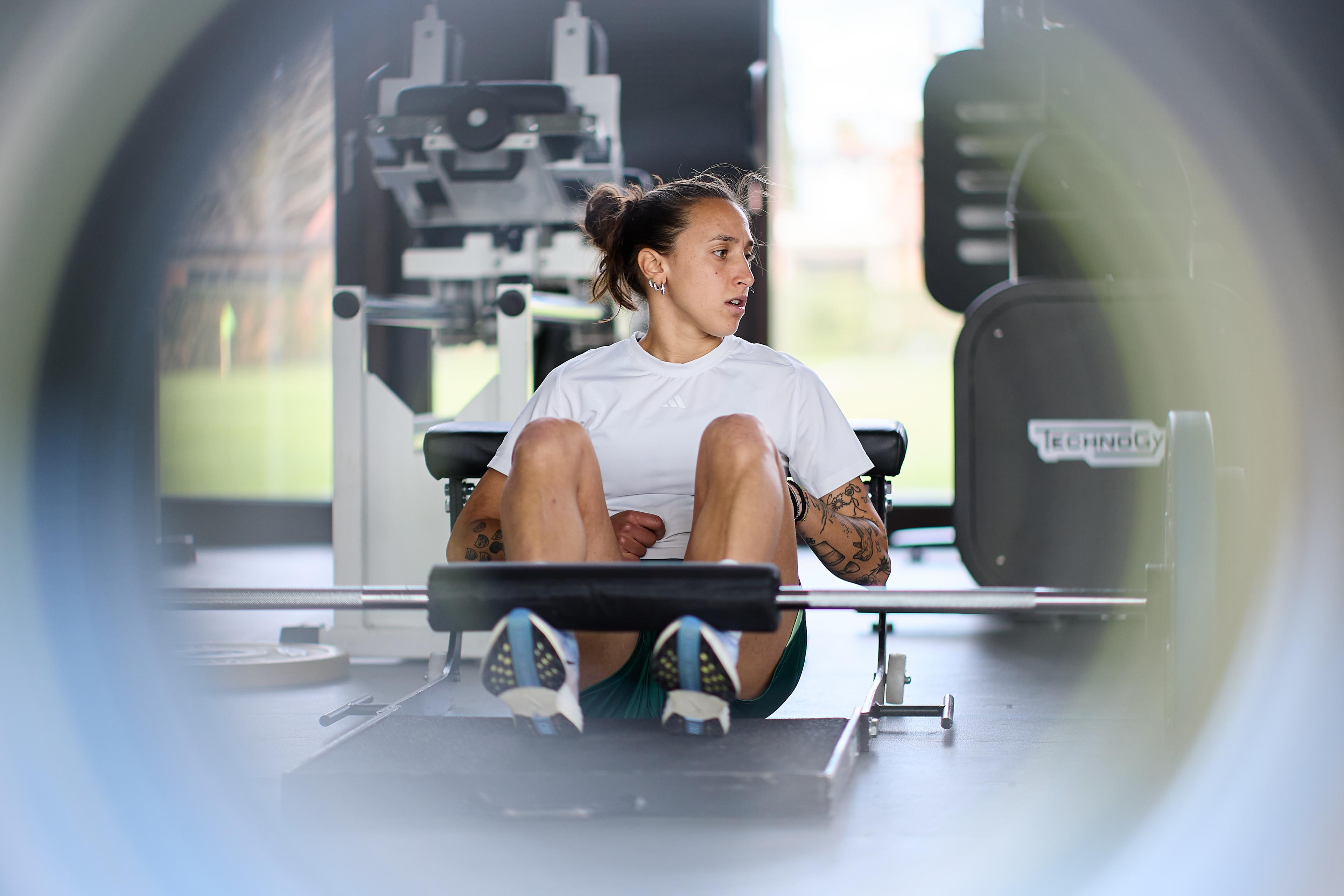 FLORENCE, ITALY - APRIL 01: Elisabetta Oliviero of Italy during Italy Women Training Session at Centro Tecnico Federale di Coverciano on April 01, 2025 in Florence, Italy. (Photo by Emmanuele Ciancaglini/FIGC via Getty Images)