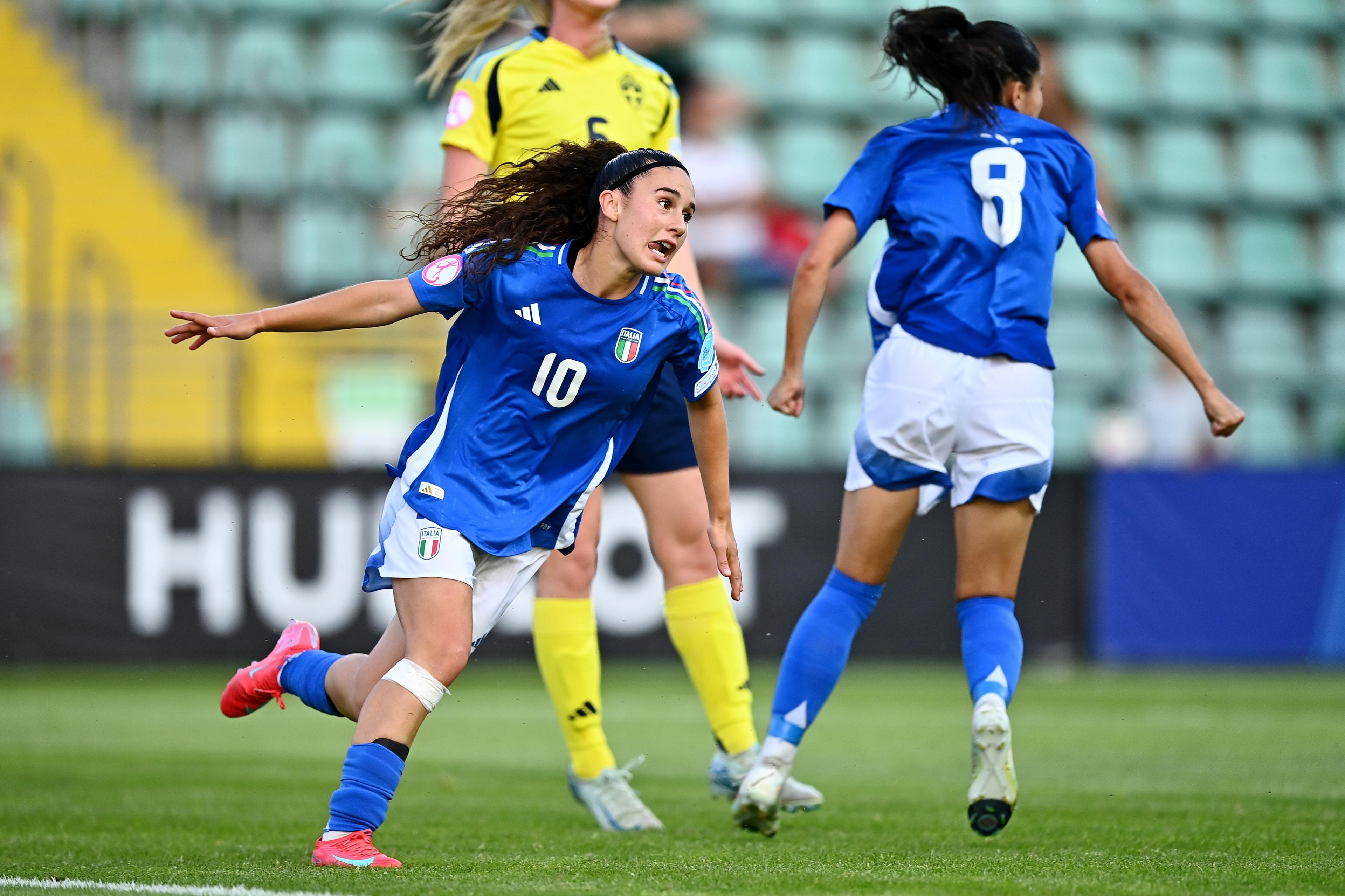 STALOWA WOLA, POLAND - JUNE 18: Giada Pellegrino Cimo of Italy celebrates scoring her team's first goal during the UEFA Women's European Under-19 Championship 2024/25 Group A match between Sweden and Italy at Stadium Stalowa Wola on June 18, 2025 in Stalowa Wola, Poland. (Photo by Tyler Miller - Sportsfile/UEFA via Getty Images)