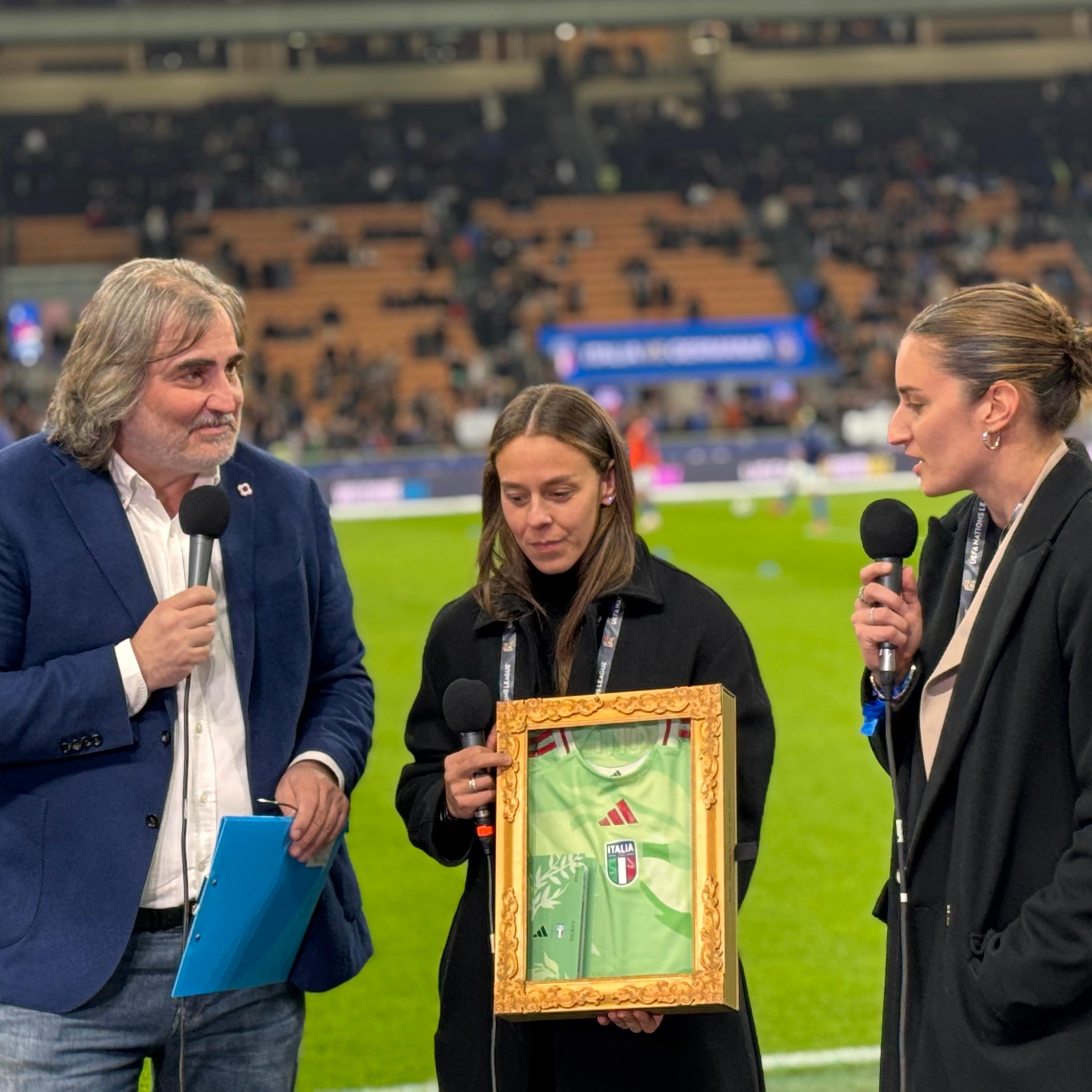L’Europeo Femminile parte da San Siro. Boattin e Lenzini a Vivo Azzurro Live: \"Pronte per vivere una grande estate\"