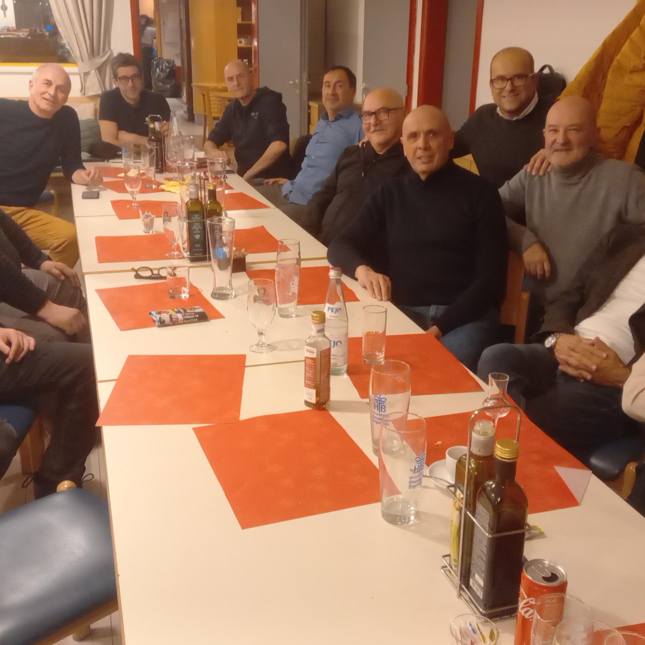 La tradizionale cena di Natale tra tutti i componenti dello staff Sgs - I più sinceri auguri di Buone Feste a tutti voi...