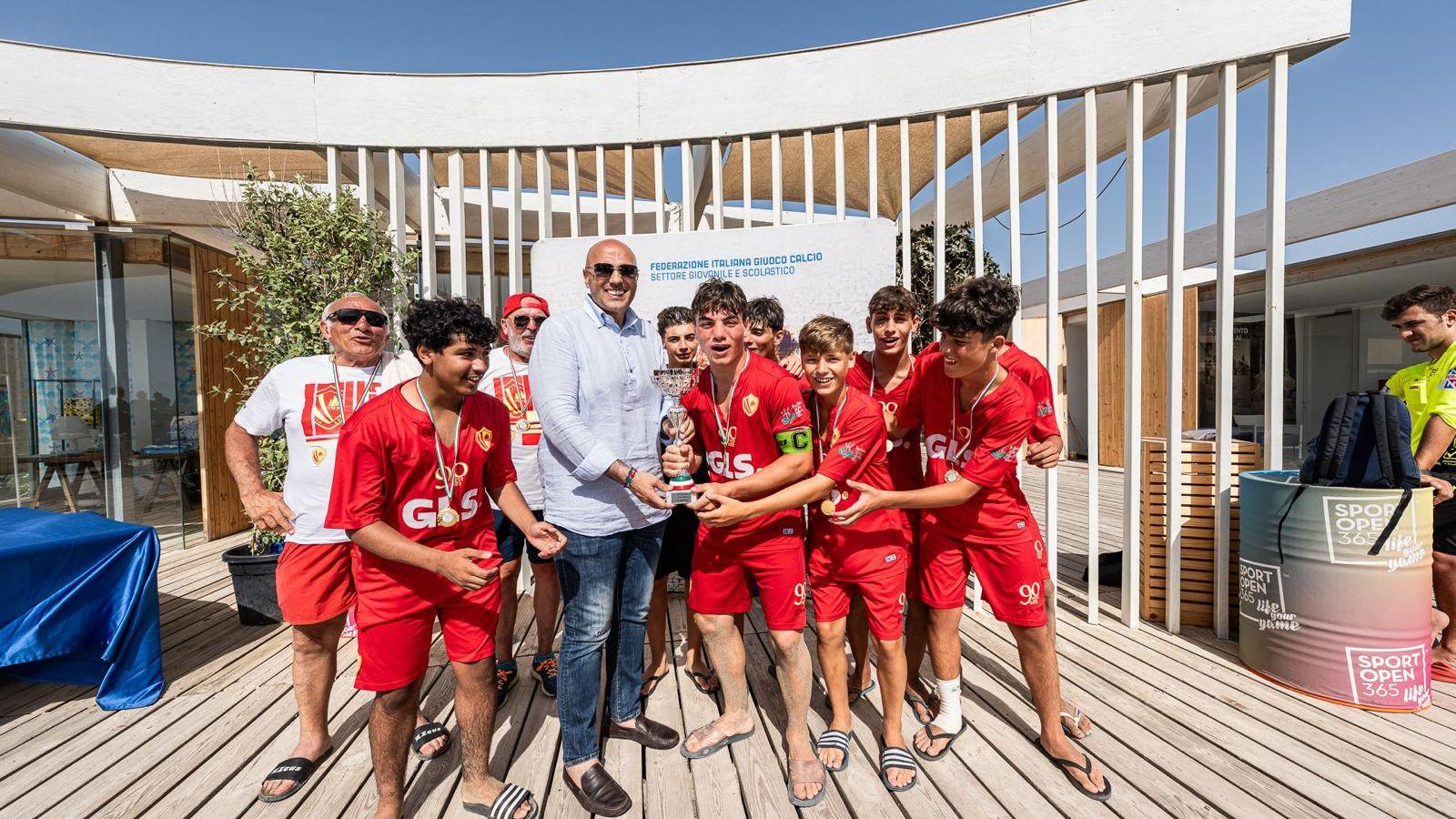 Marina di Eboli, la Polisportiva Santa Maria Cilento vince il Torneo Beach Soccer U15 e vola alla fase interregionale