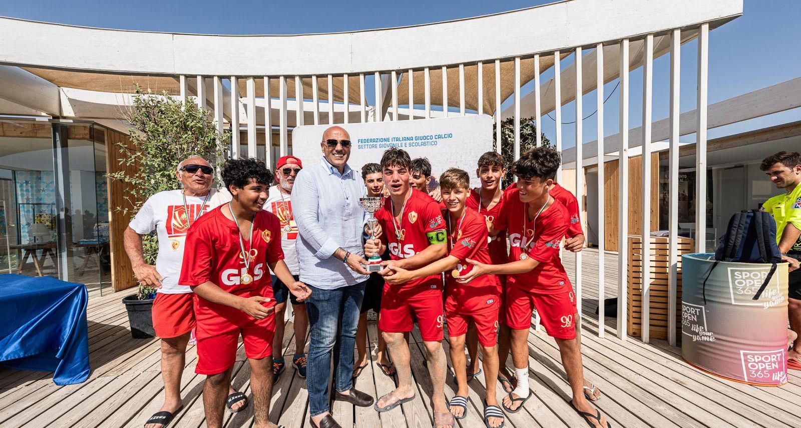 Marina di Eboli, la Polisportiva Santa Maria Cilento vince il Torneo Beach Soccer U15 e vola alla fase interregionale