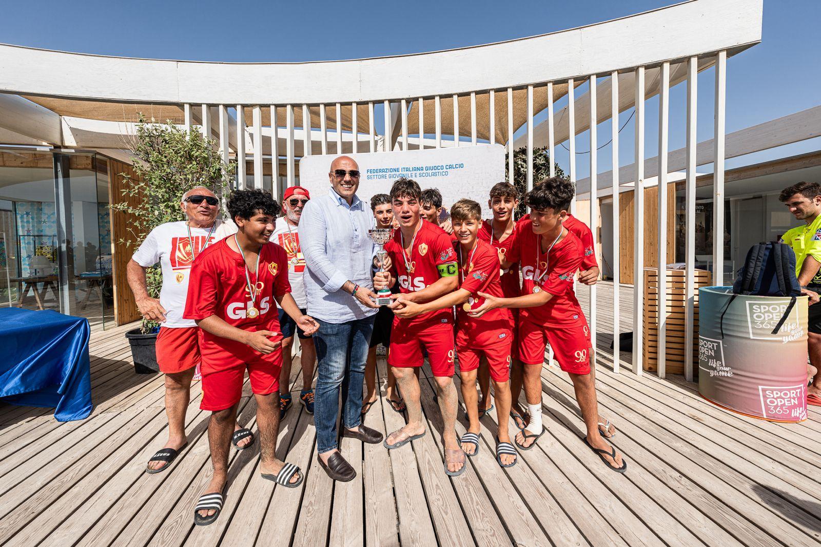 Marina di Eboli, la Polisportiva Santa Maria Cilento vince il Torneo Beach Soccer U15 e vola alla fase interregionale