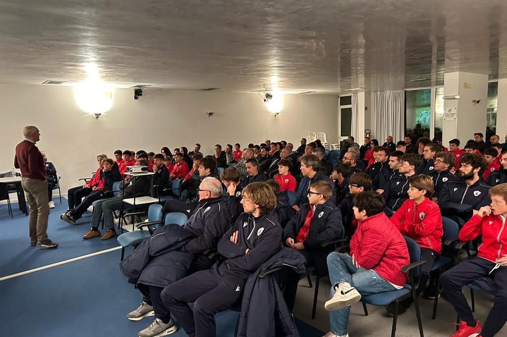 Successo e partecipazione all'incontro informativo sulla Formazione nel Settore Giovanile organizzato dalla FC Vigor Senigallia