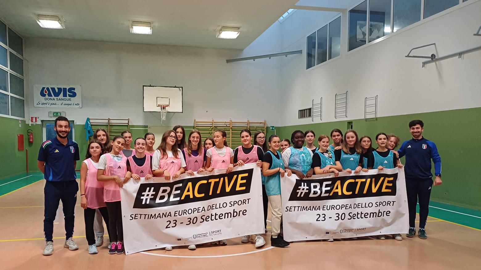 Grande successo per il Play Days a Pesaro: entusiasmo e sport per le ragazze dell’Istituto Leopardi