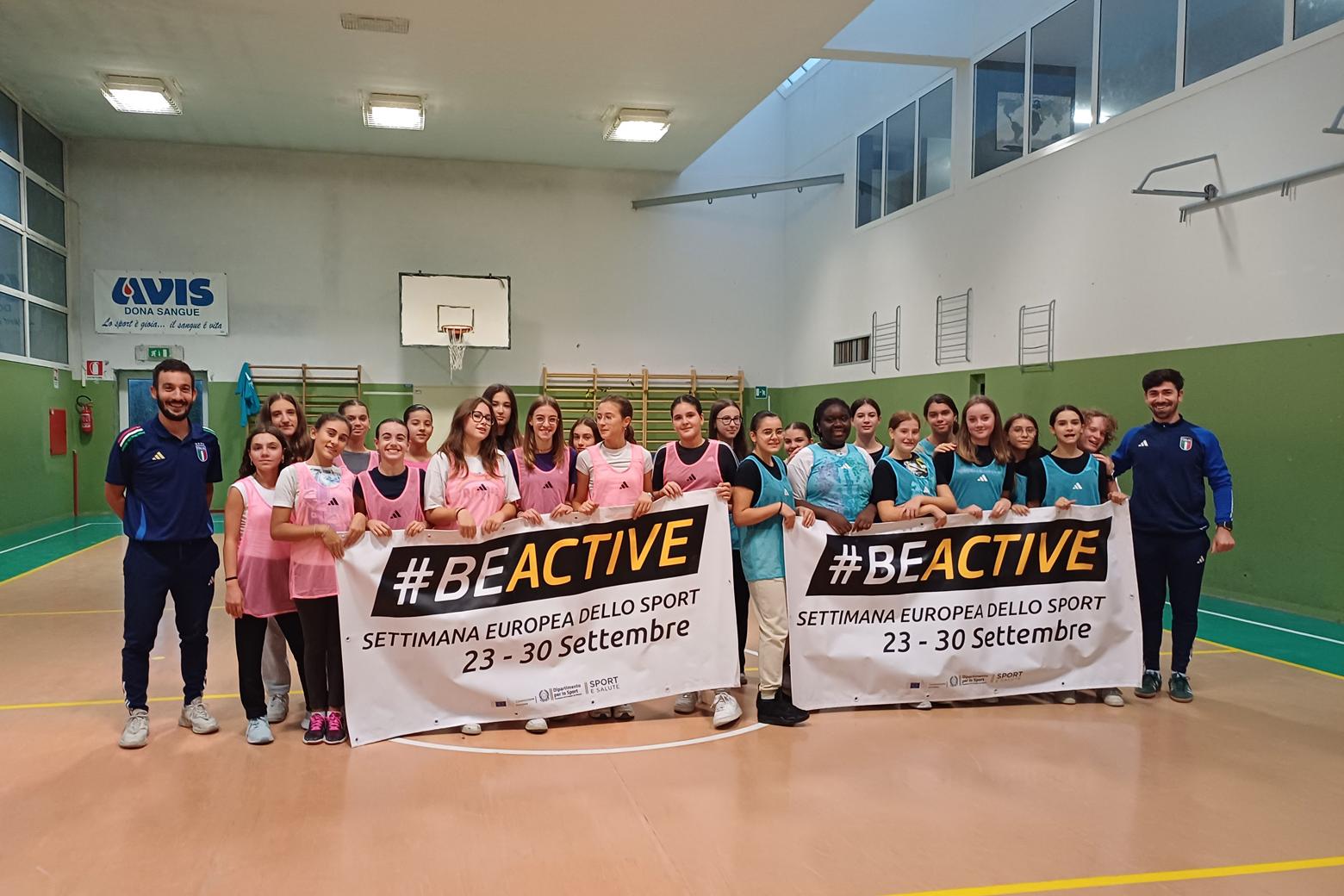Grande successo per il Play Days a Pesaro: entusiasmo e sport per le ragazze dell’Istituto Leopardi