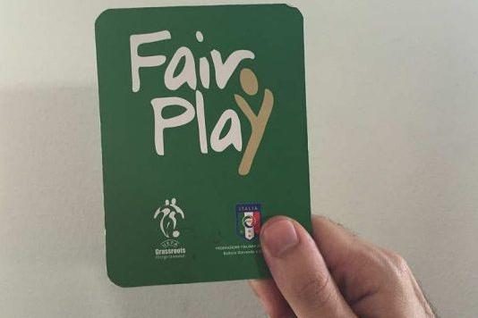Green Card per Michael Maccioni, che ha salvato la vita a un suo giocatore