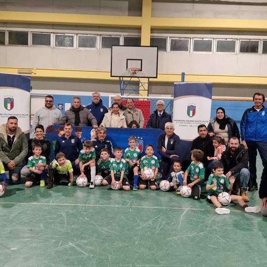 Incontro di calcio integrato con la società Lupetti Bianchi Trino